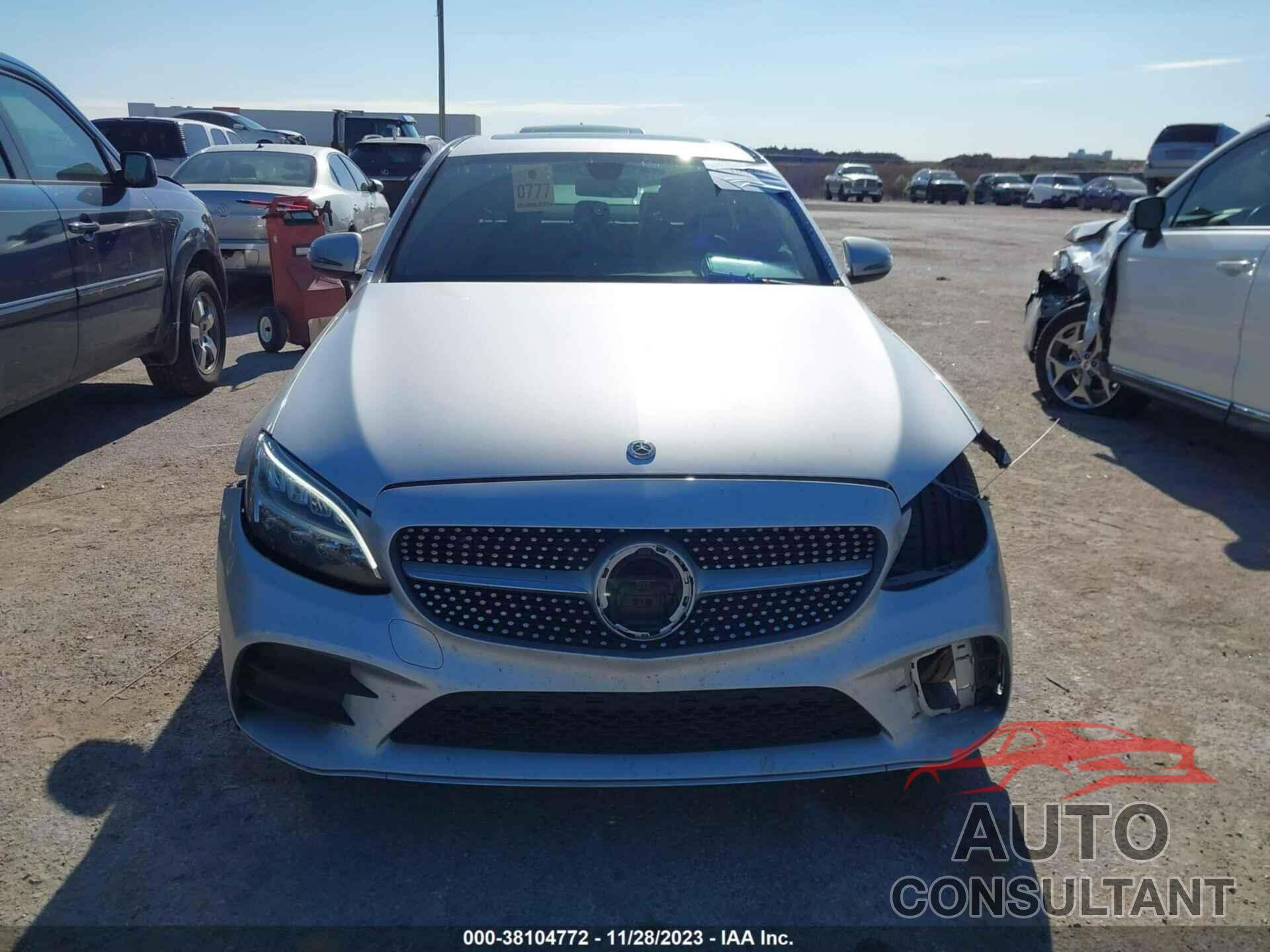 MERCEDES-BENZ C 300 2019 - 55SWF8DBXKU308007