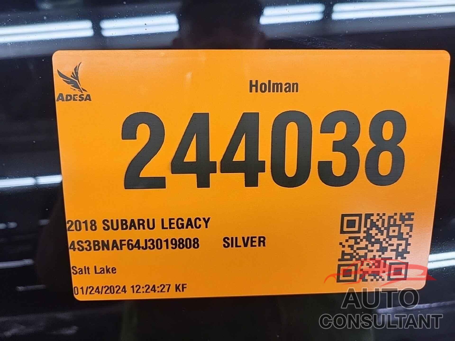 SUBARU LEGACY 2018 - 4S3BNAF64J3019808