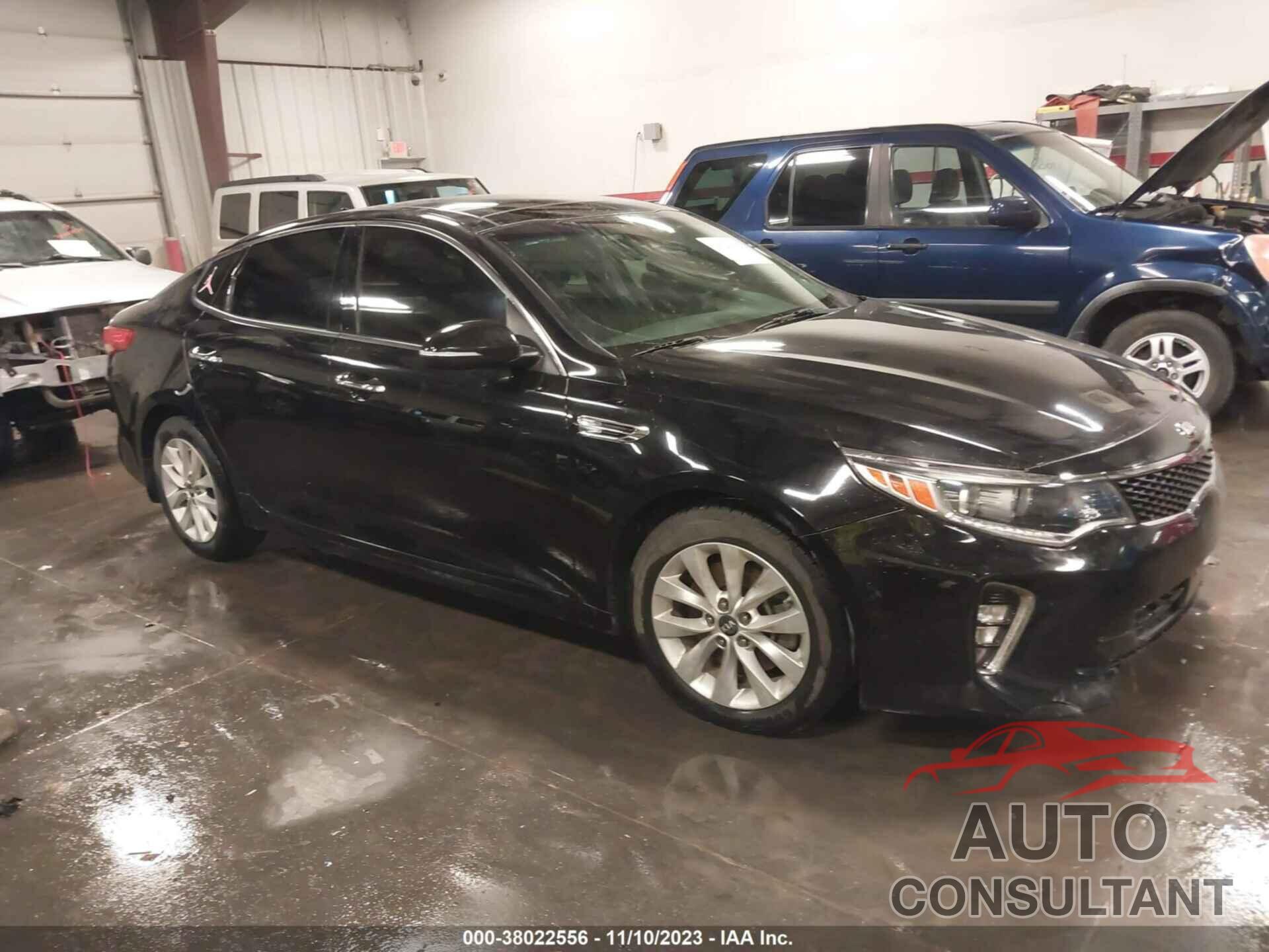 KIA OPTIMA 2018 - 5XXGU4L37JG231834