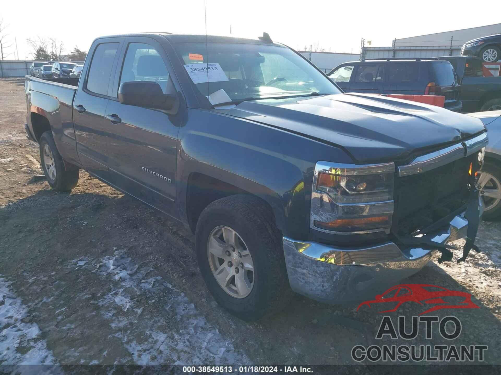 CHEVROLET SILVERADO 1500 2018 - 1GCRCREC2JZ160352