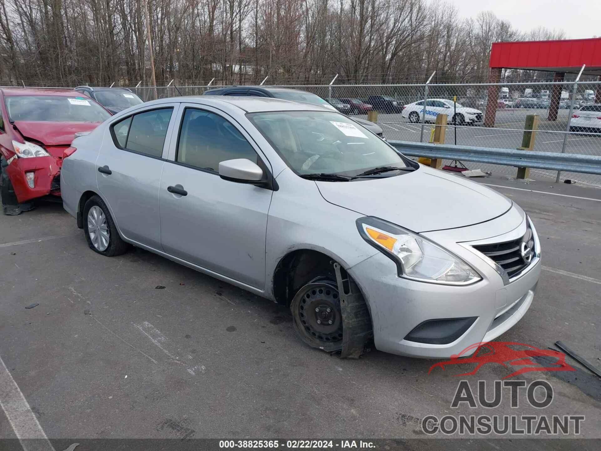 NISSAN VERSA 2018 - 3N1CN7AP0JL854142