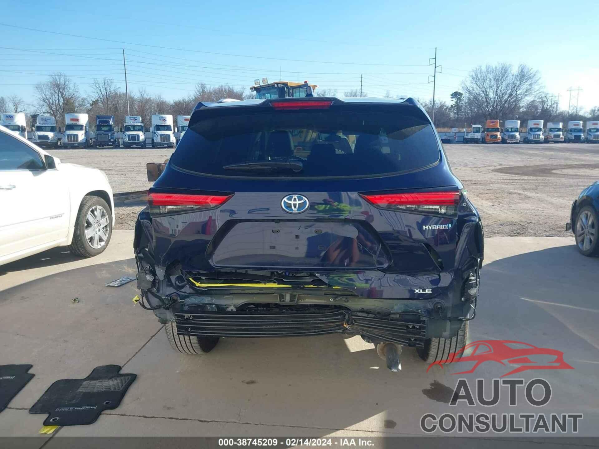 TOYOTA HIGHLANDER 2023 - 5TDKBRCH8PS582171