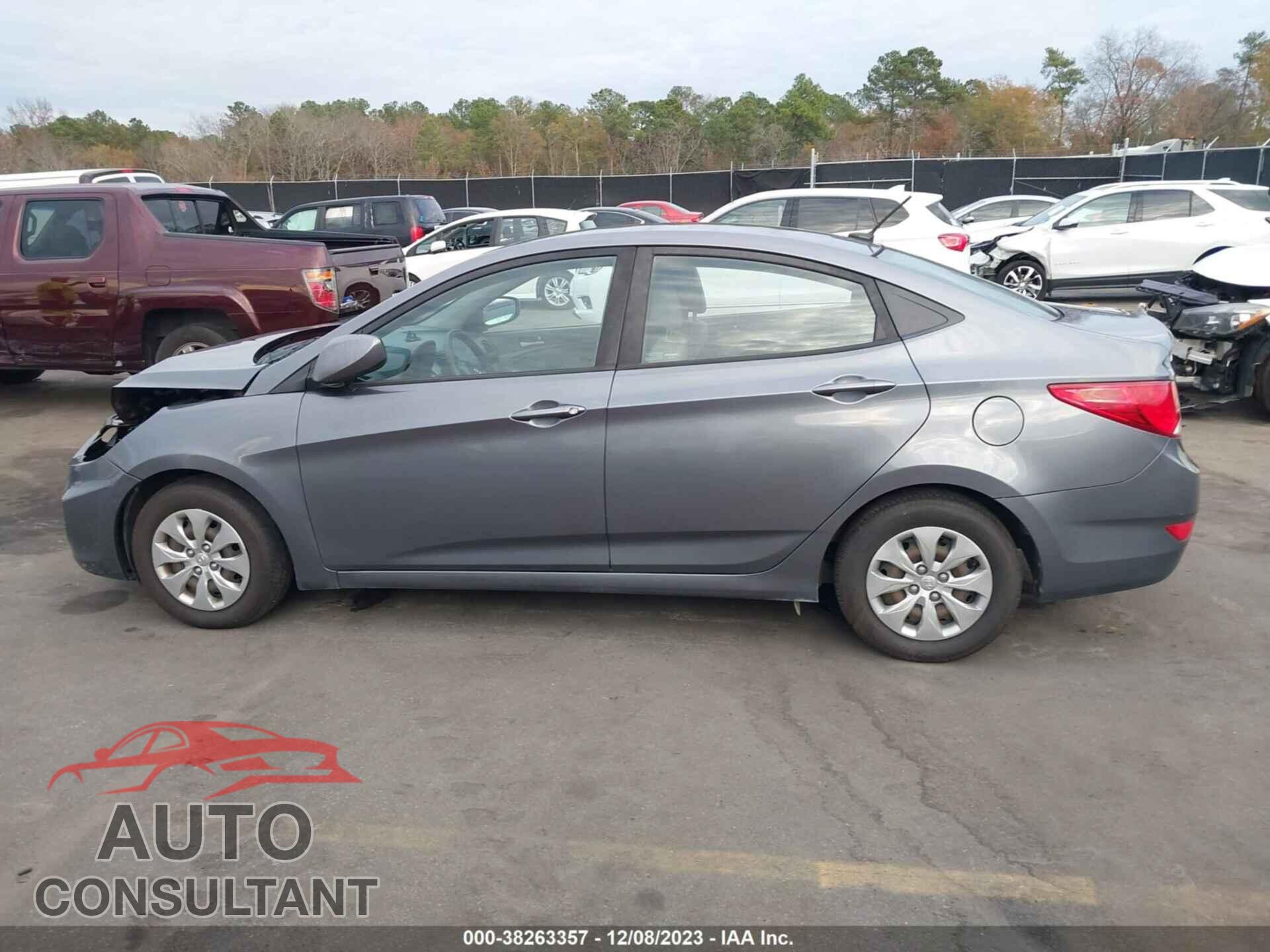 HYUNDAI ACCENT 2017 - KMHCT4AE2HU242570
