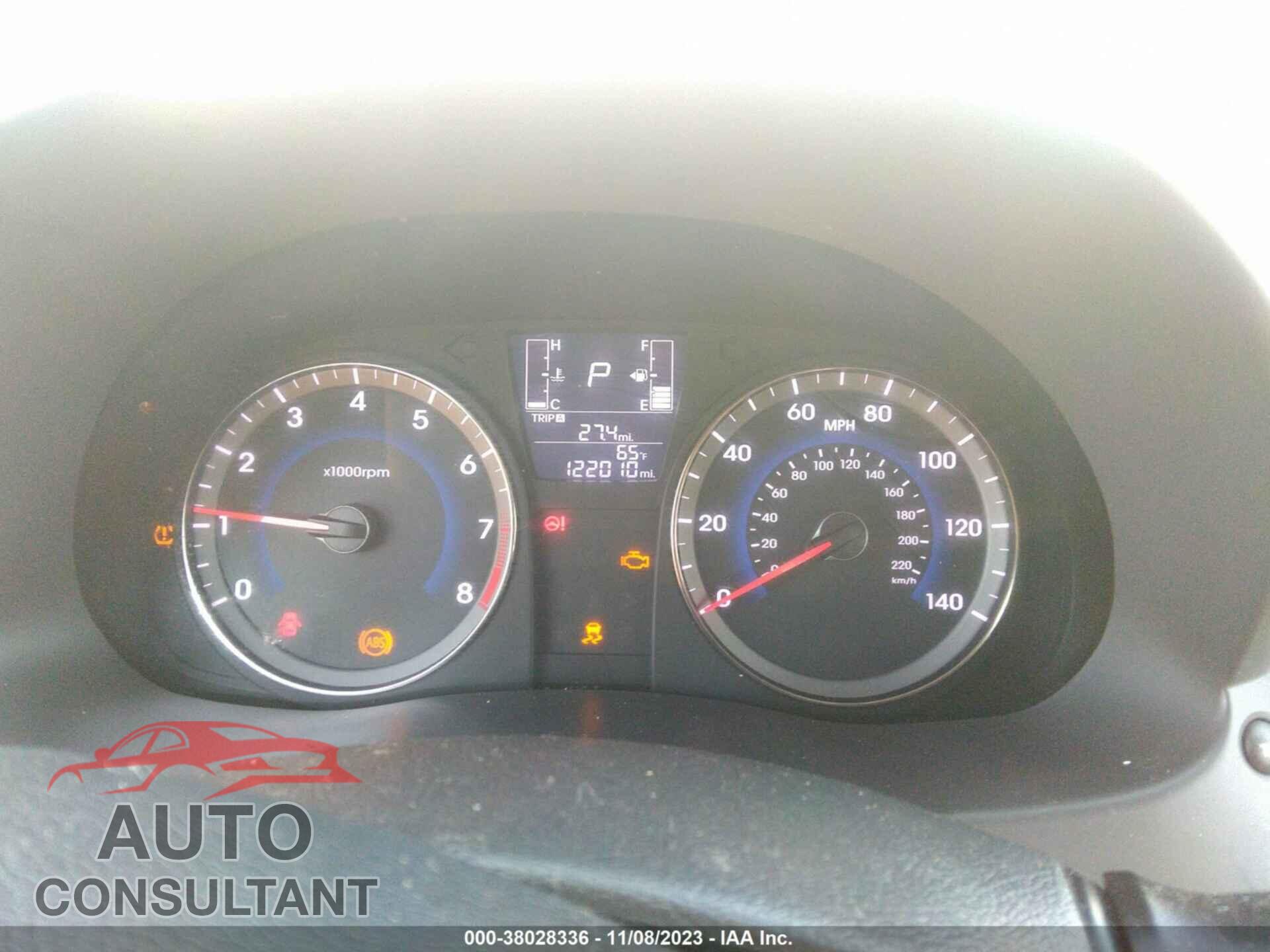 HYUNDAI ACCENT 2017 - KMHCT4AEXHU214726
