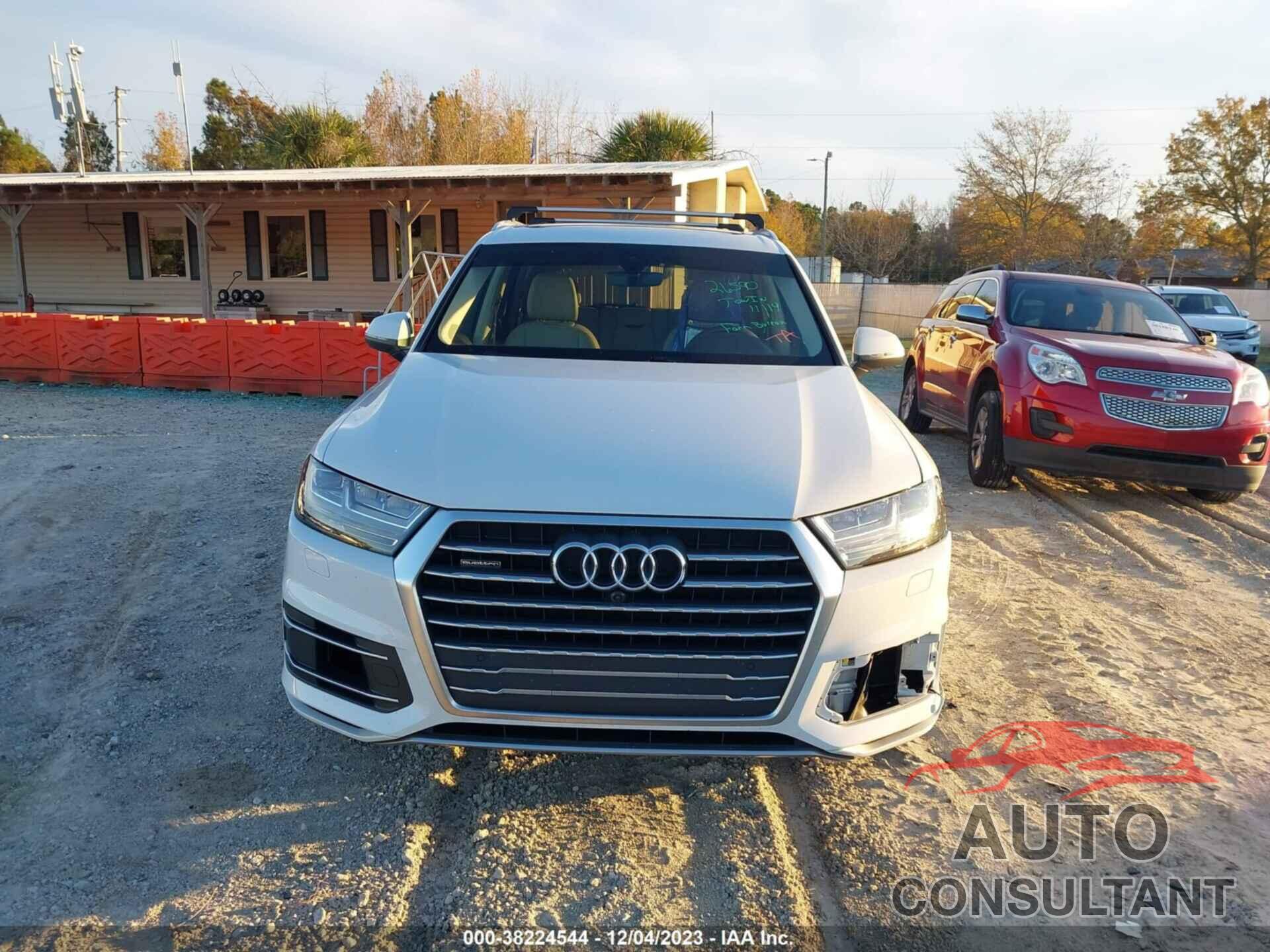 AUDI Q7 2019 - WA1LAAF71KD048388