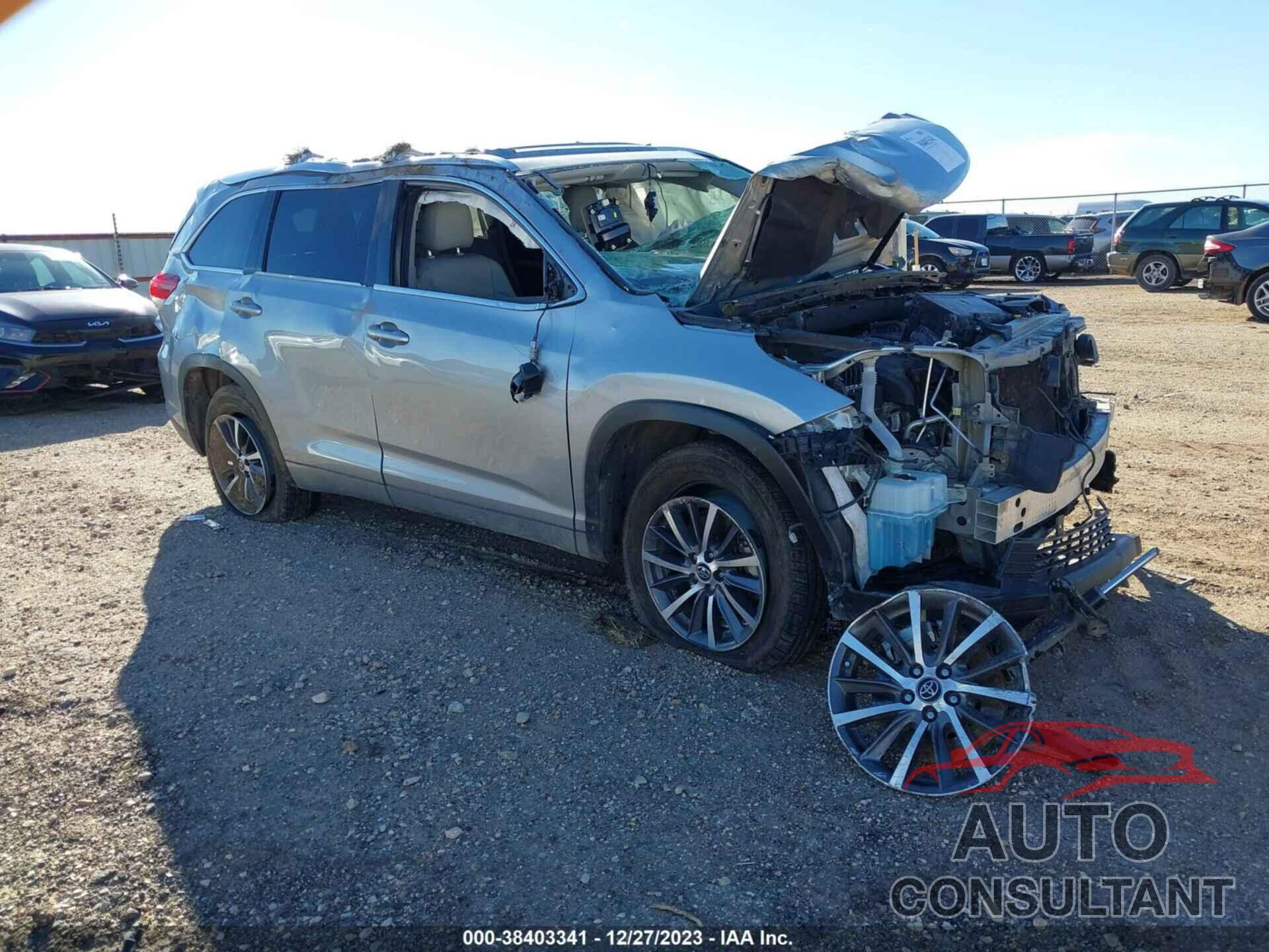 TOYOTA HIGHLANDER 2017 - 5TDKZRFHXHS221548