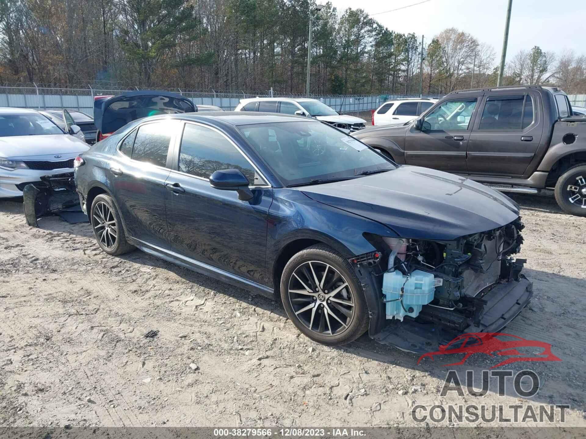 TOYOTA CAMRY 2021 - 4T1G11AK3MU612009