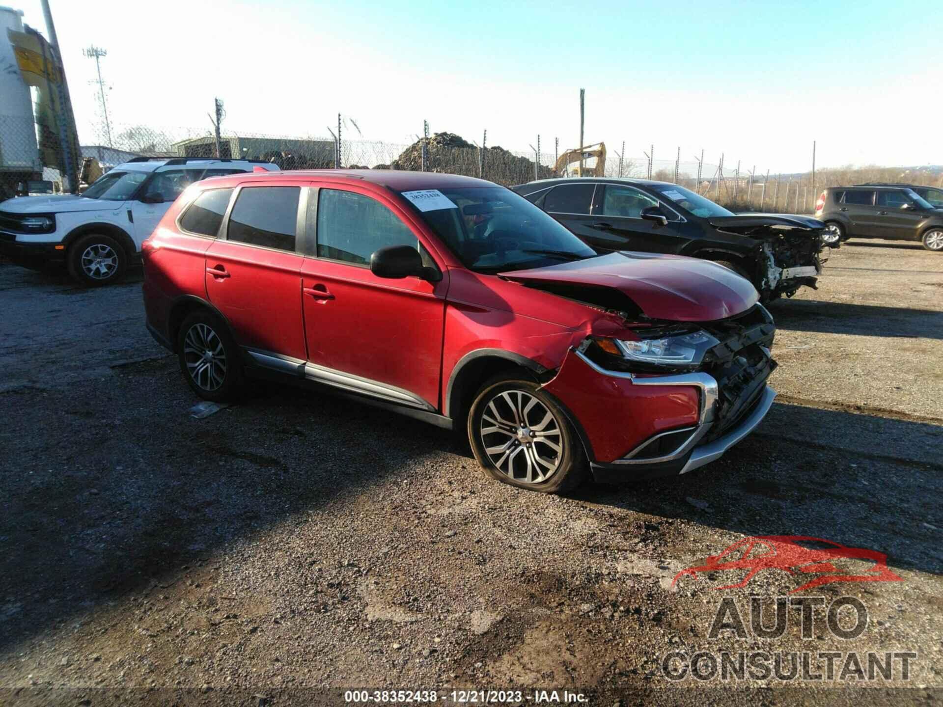 MITSUBISHI OUTLANDER 2018 - JA4AD2A31JZ068781