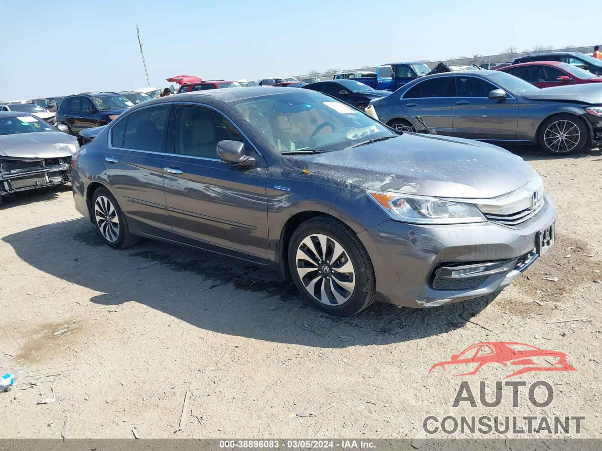 HONDA ACCORD 2017 - JHMCR6F51HC029766