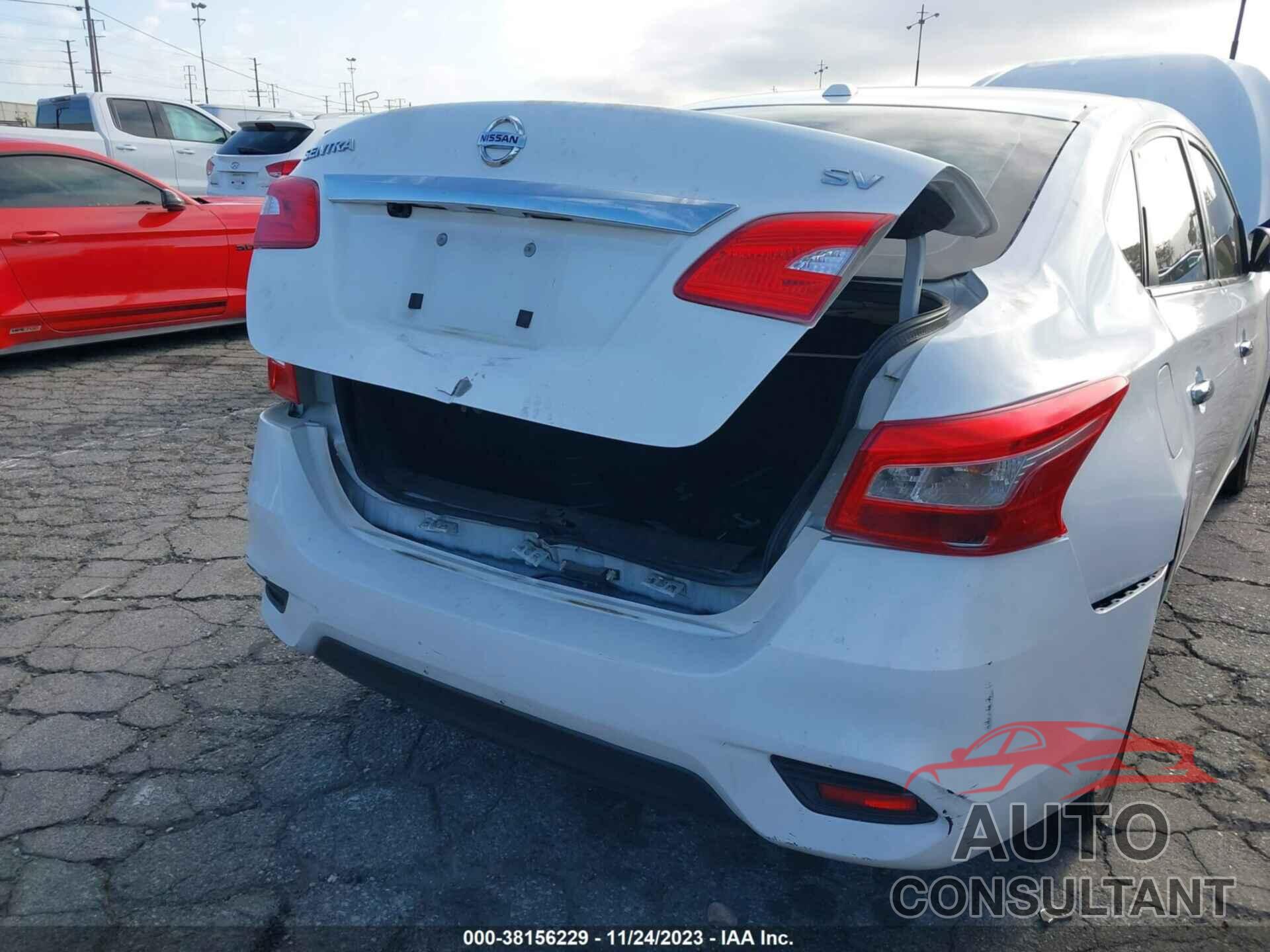 NISSAN SENTRA 2018 - 3N1AB7AP4JL646877