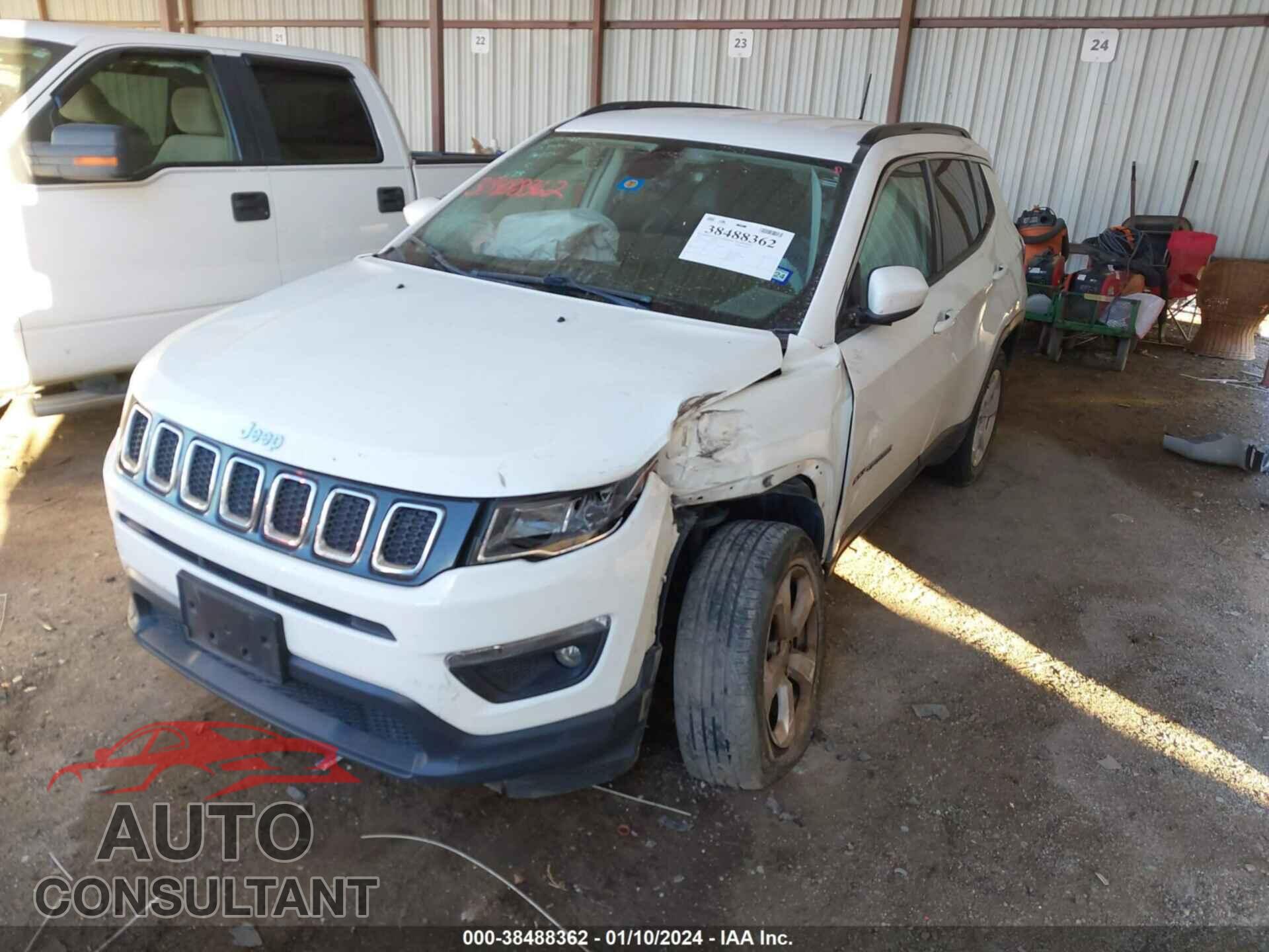 JEEP COMPASS 2018 - 3C4NJDBB9JT162321