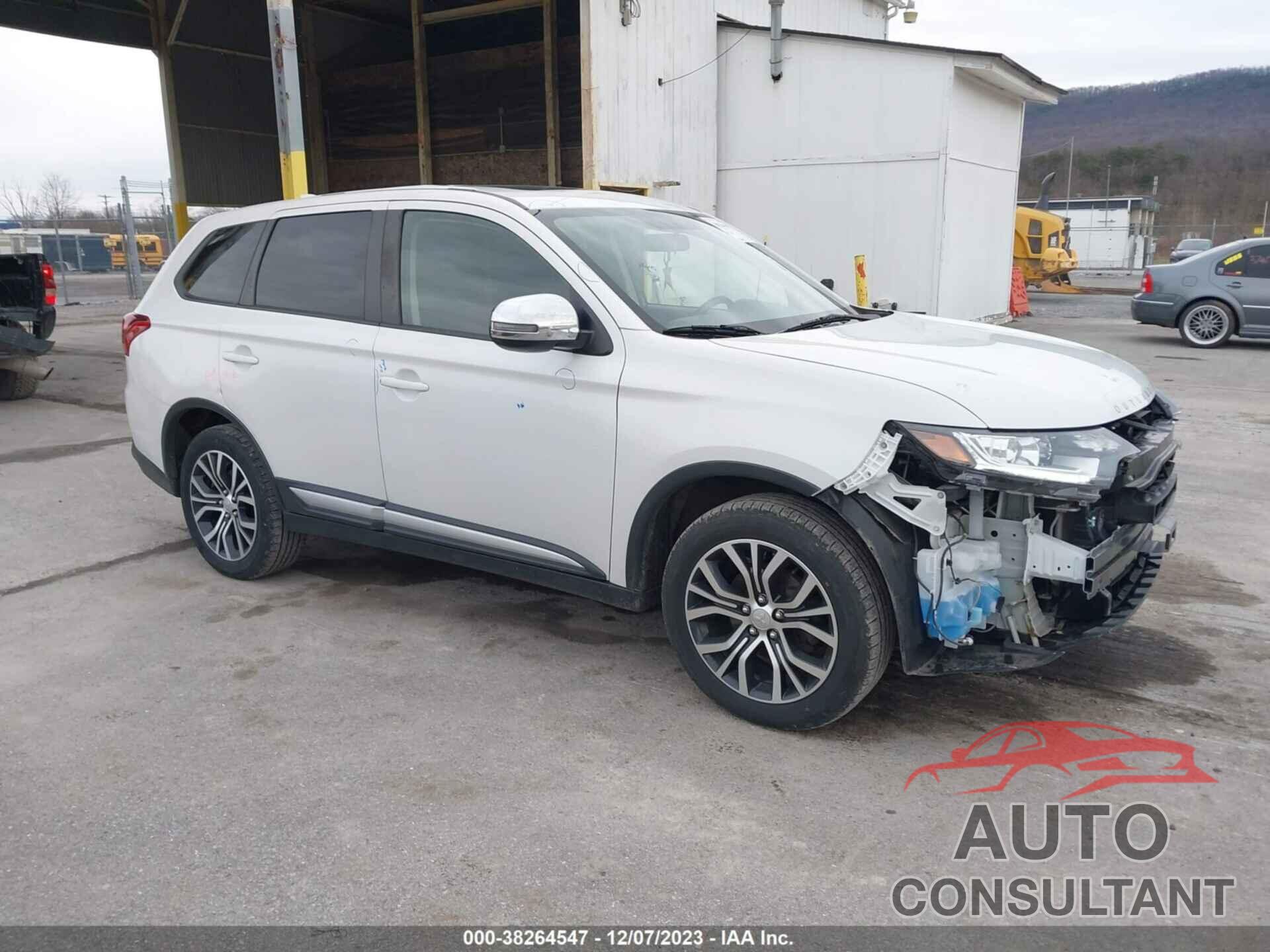 MITSUBISHI OUTLANDER 2018 - JA4AZ3A35JZ071481