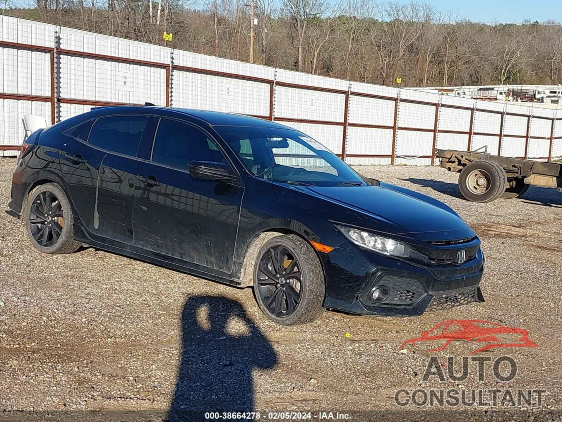 HONDA CIVIC 2018 - SHHFK7G48JU212913