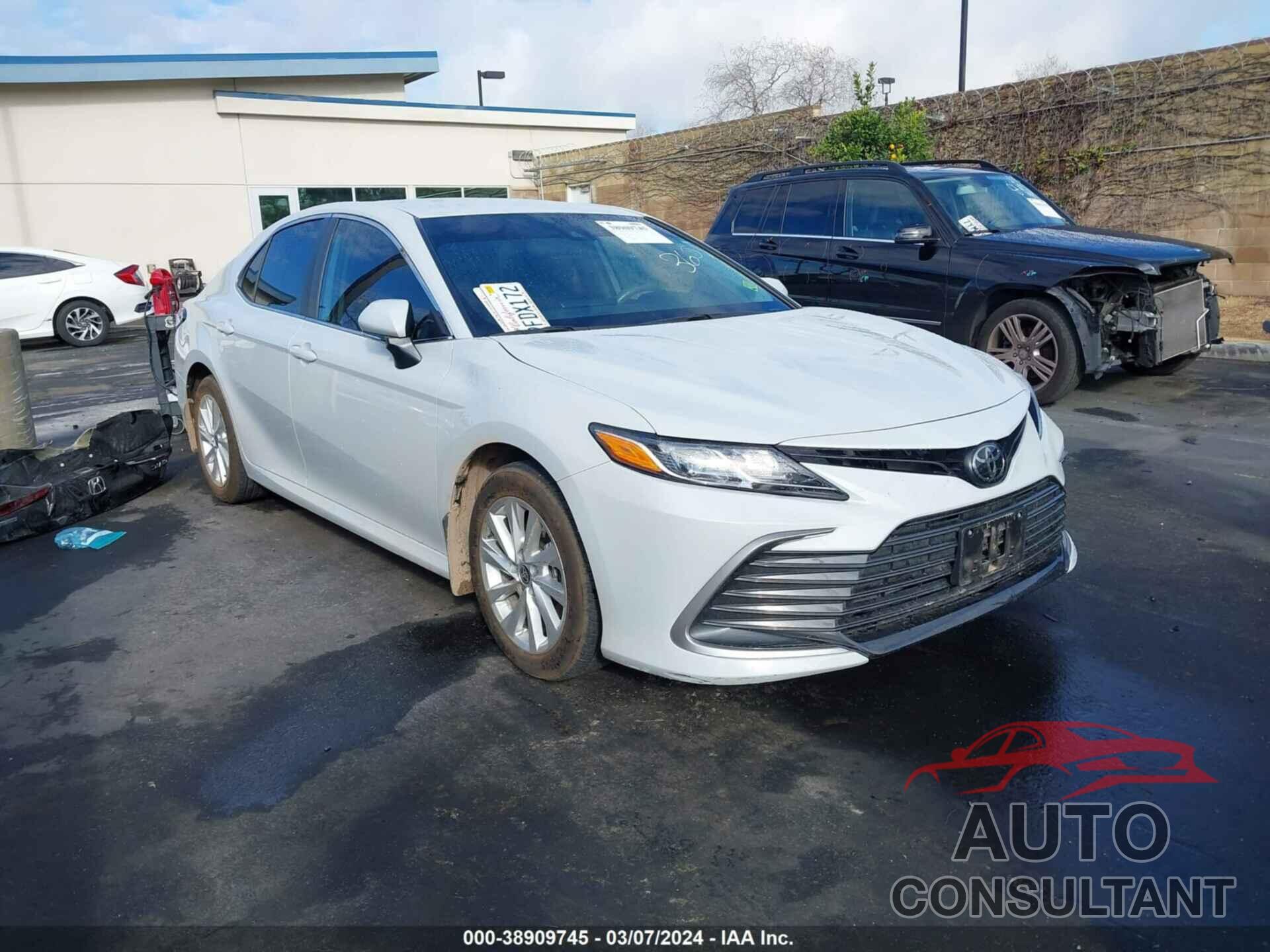 TOYOTA CAMRY 2023 - 4T1R11AK1PU137540