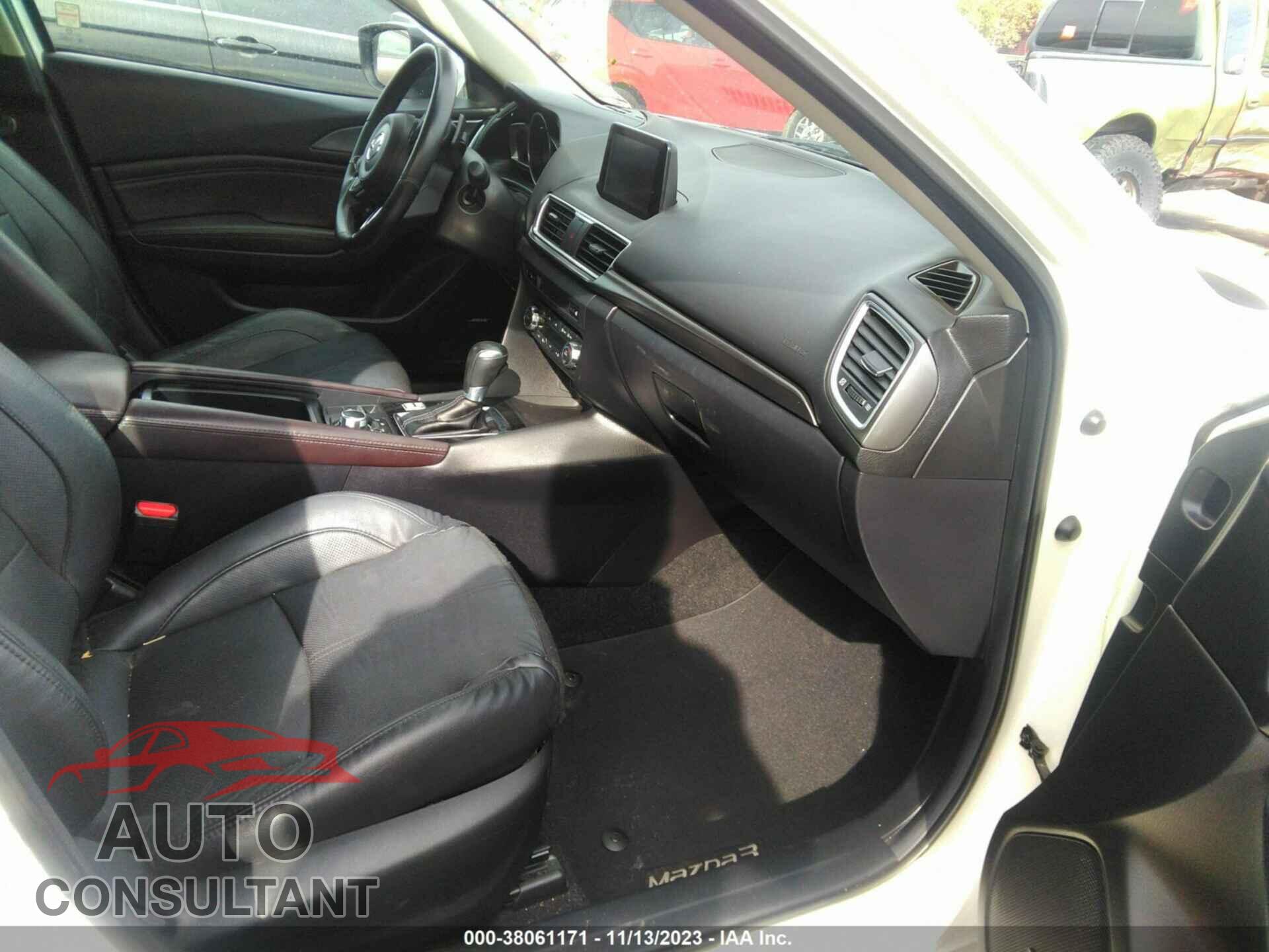 MAZDA 3 2017 - 3MZBN1W37HM128775
