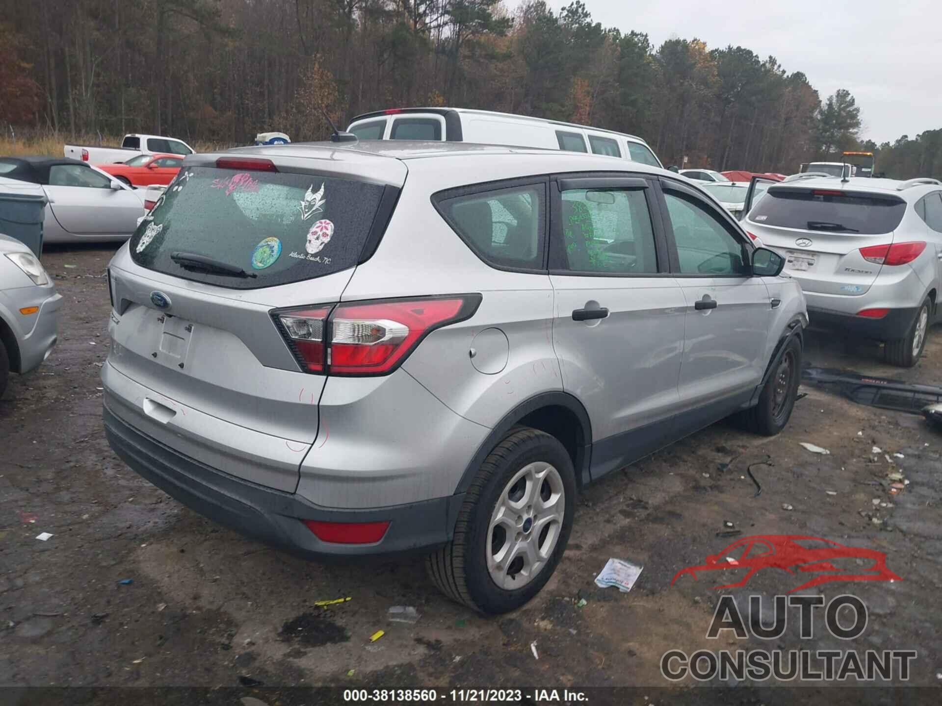 FORD ESCAPE 2017 - 1FMCU0F77HUA46592