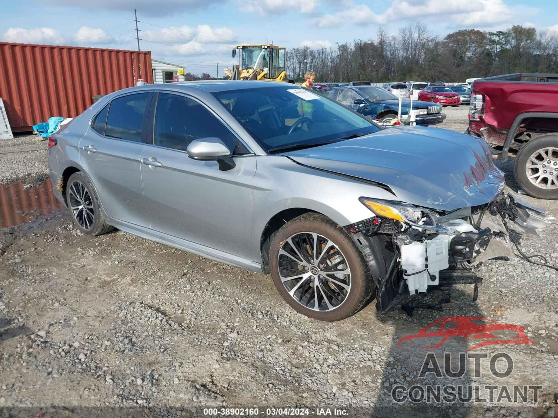 TOYOTA CAMRY 2020 - 4T1G11AK5LU508278