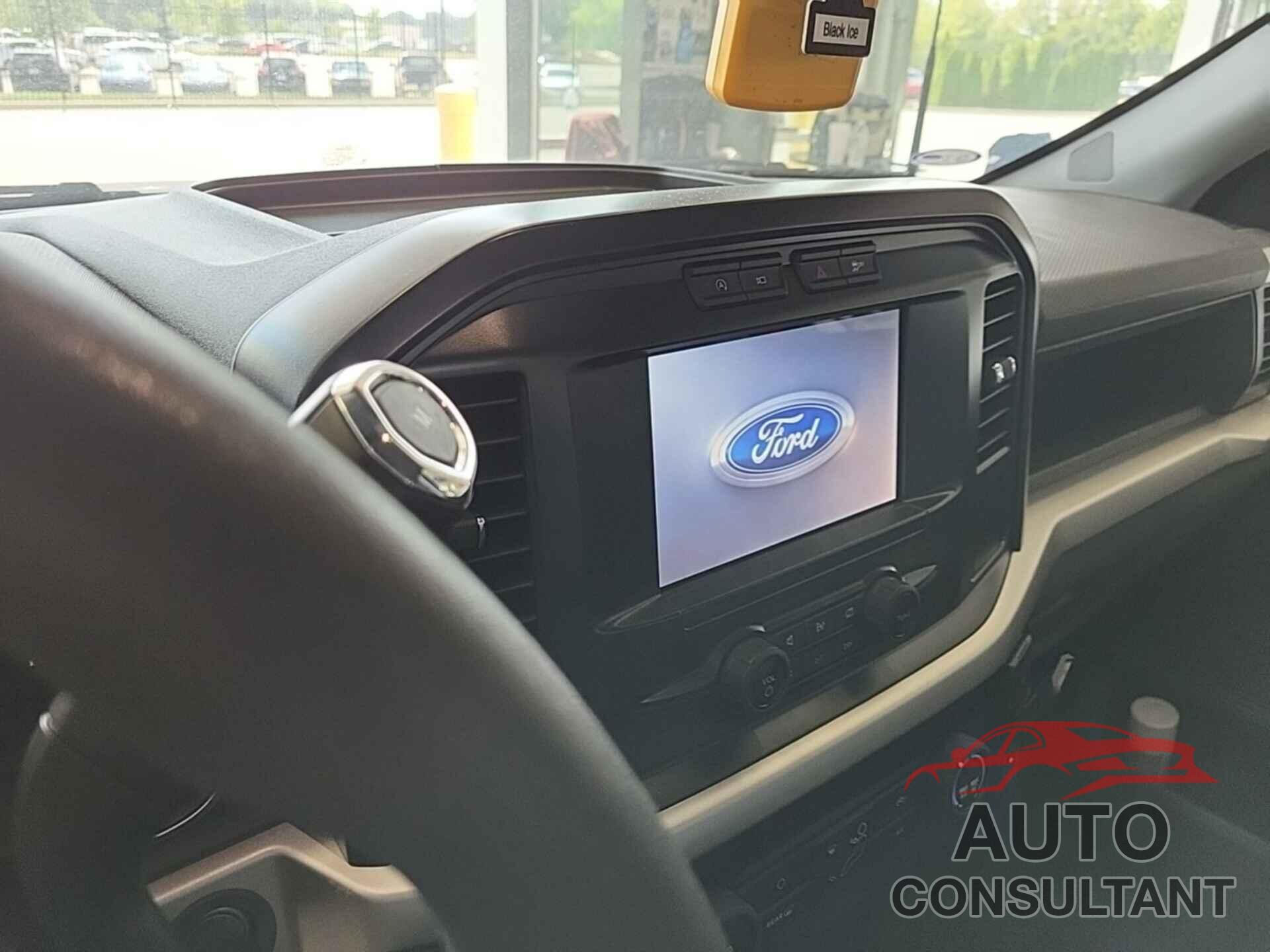 FORD F-150 2022 - 1FTMF1CB5NKE05527