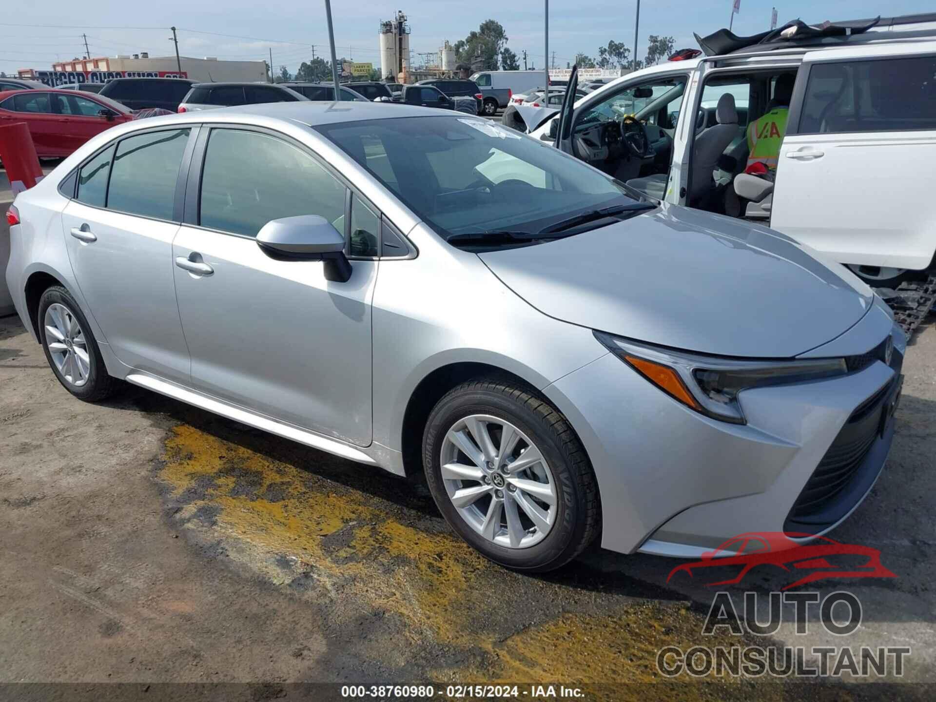 TOYOTA COROLLA 2024 - JTDBCMFE5R3034604