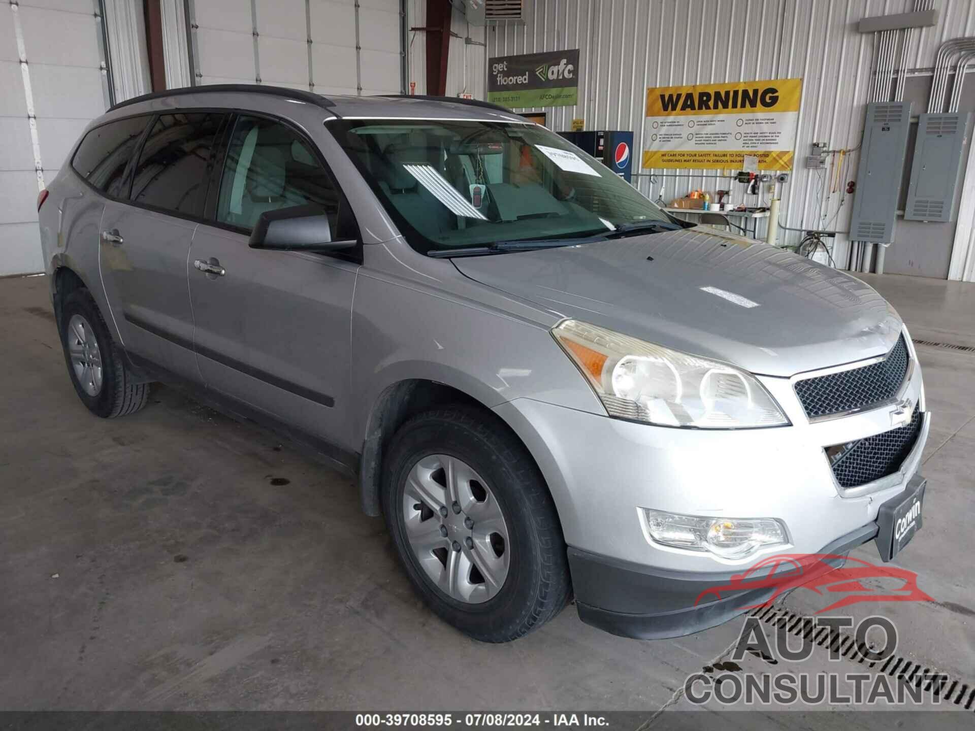 CHEVROLET TRAVERSE 2011 - 1GNKREED8BJ179013