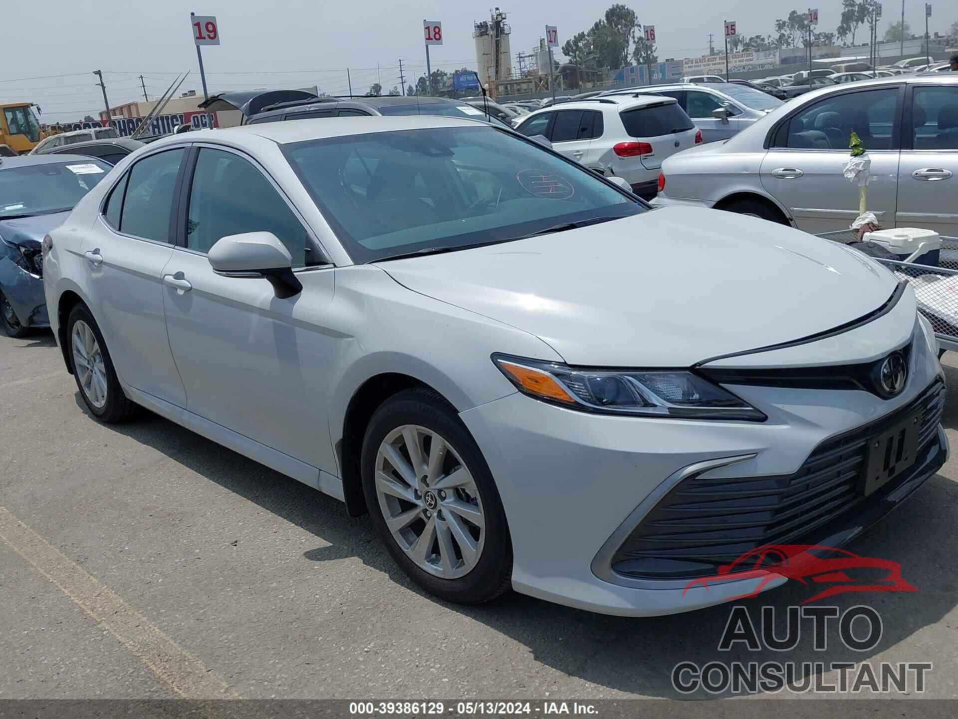 TOYOTA CAMRY 2024 - 4T1C11AK2RU248641