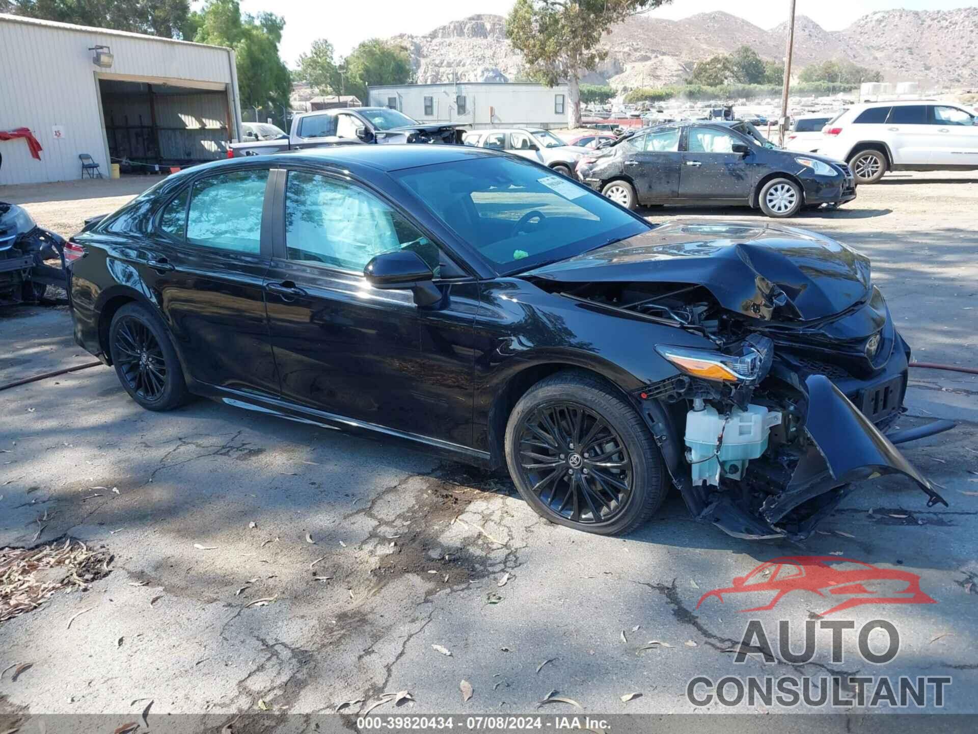 TOYOTA CAMRY 2020 - 4T1G11AKXLU389420