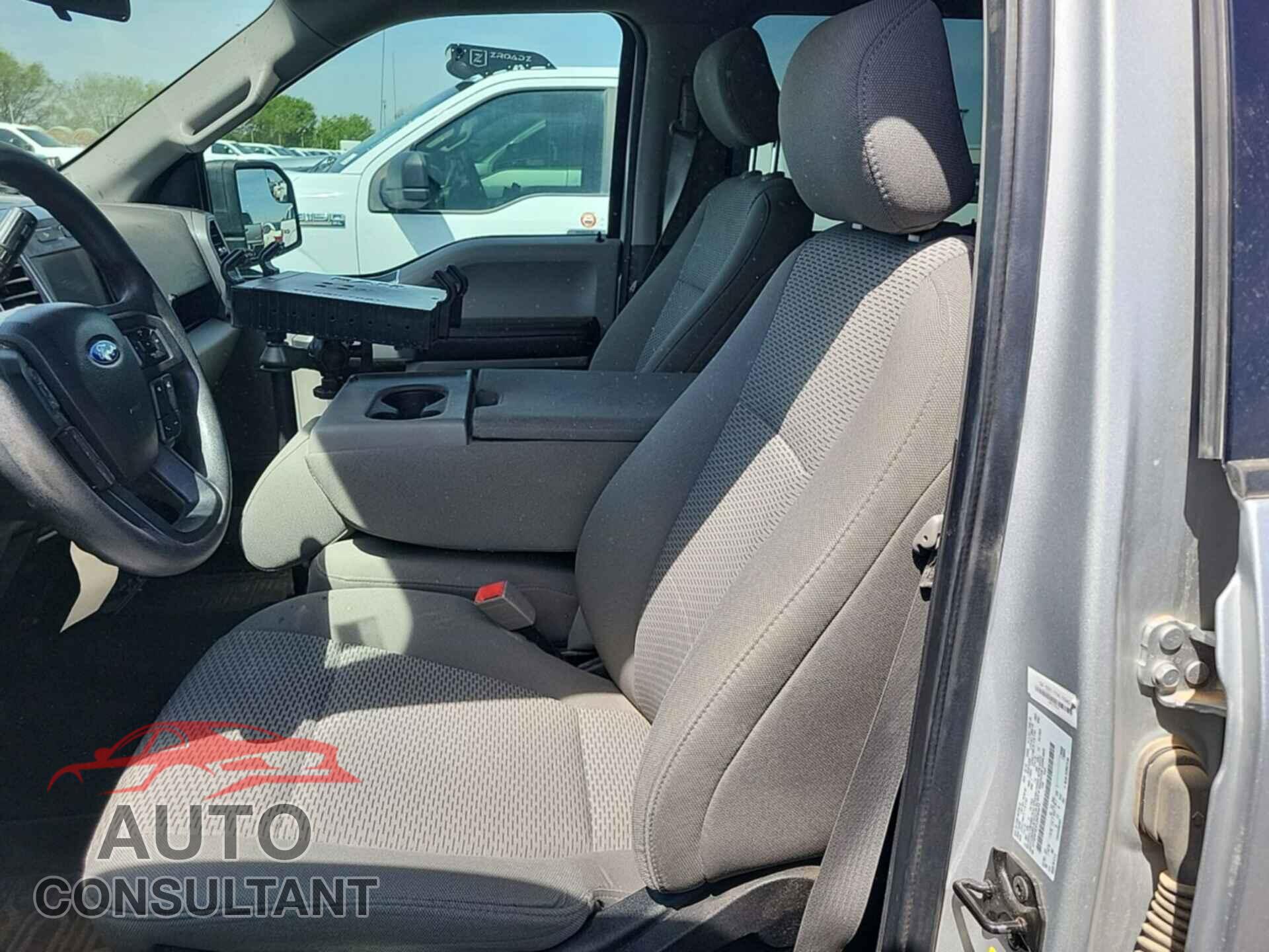 FORD F150 2018 - 1FTEW1E51JKF83473