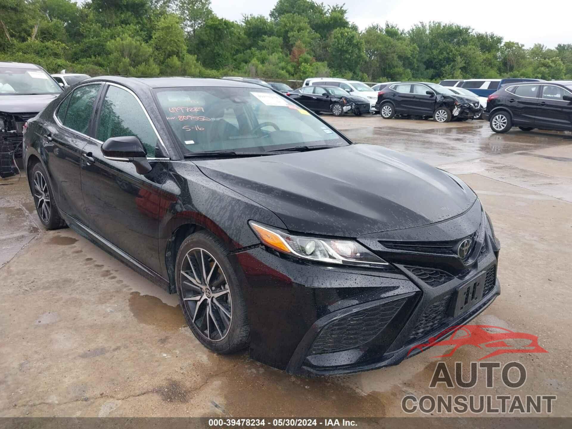 TOYOTA CAMRY 2023 - 4T1G11AK2PU809550
