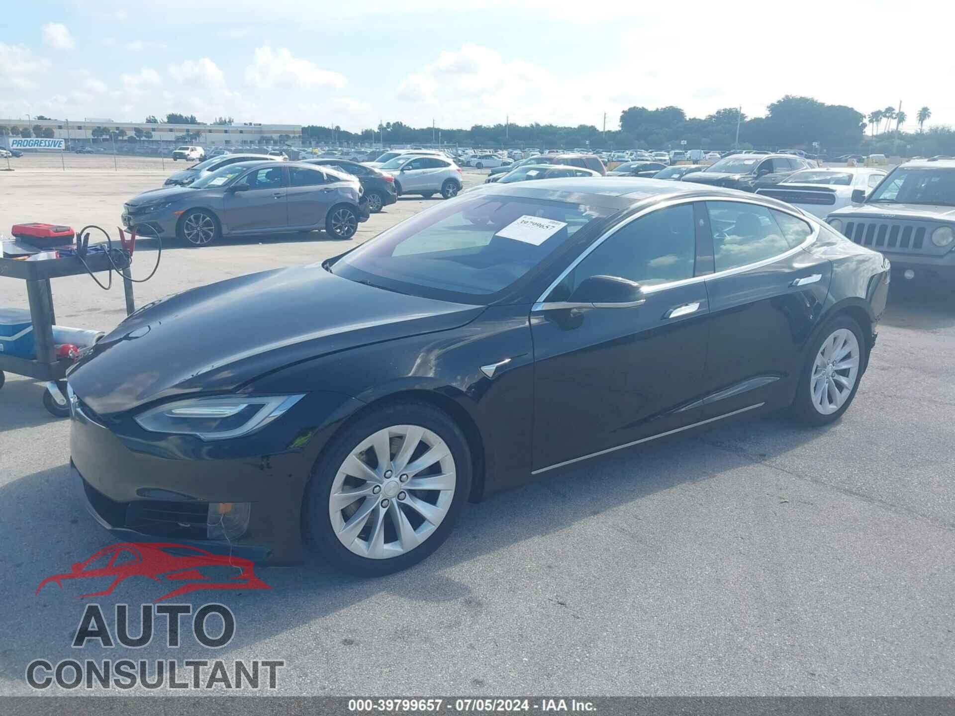 TESLA MODEL S 2017 - 5YJSA1E16HF209639