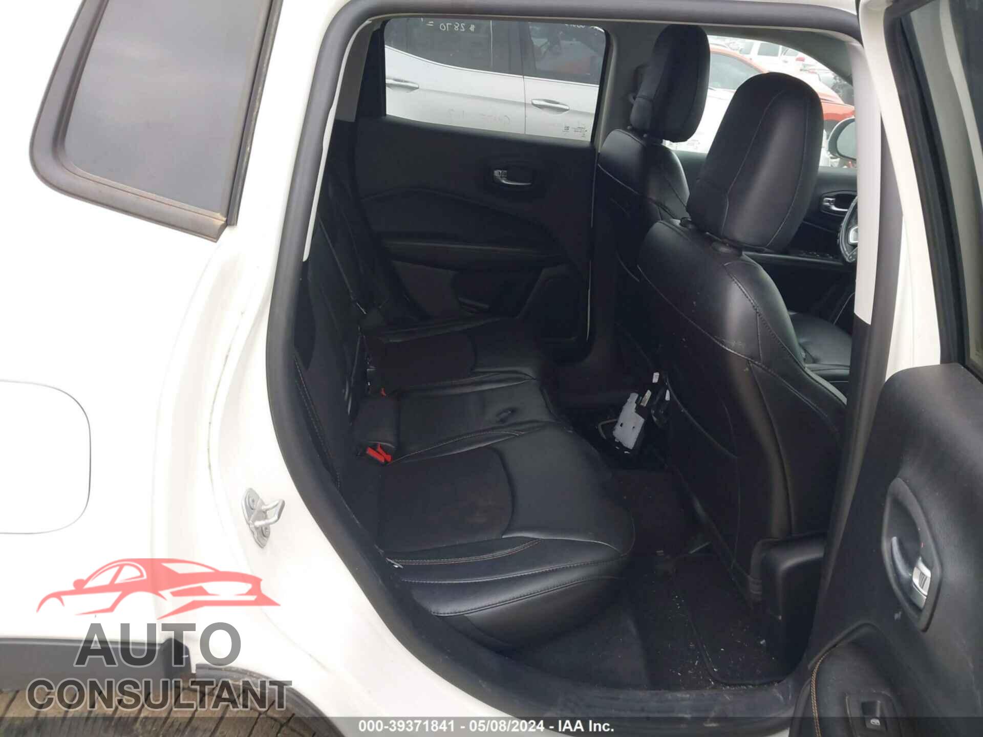 JEEP COMPASS 2018 - 3C4NJCBB8JT501919
