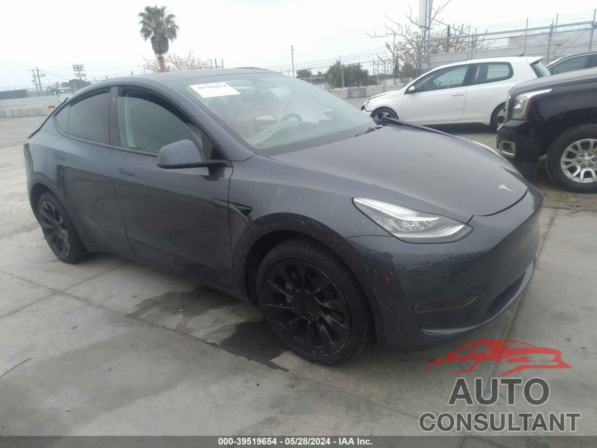 TESLA MODEL Y 2023 - 7SAYGDEE0PA044909