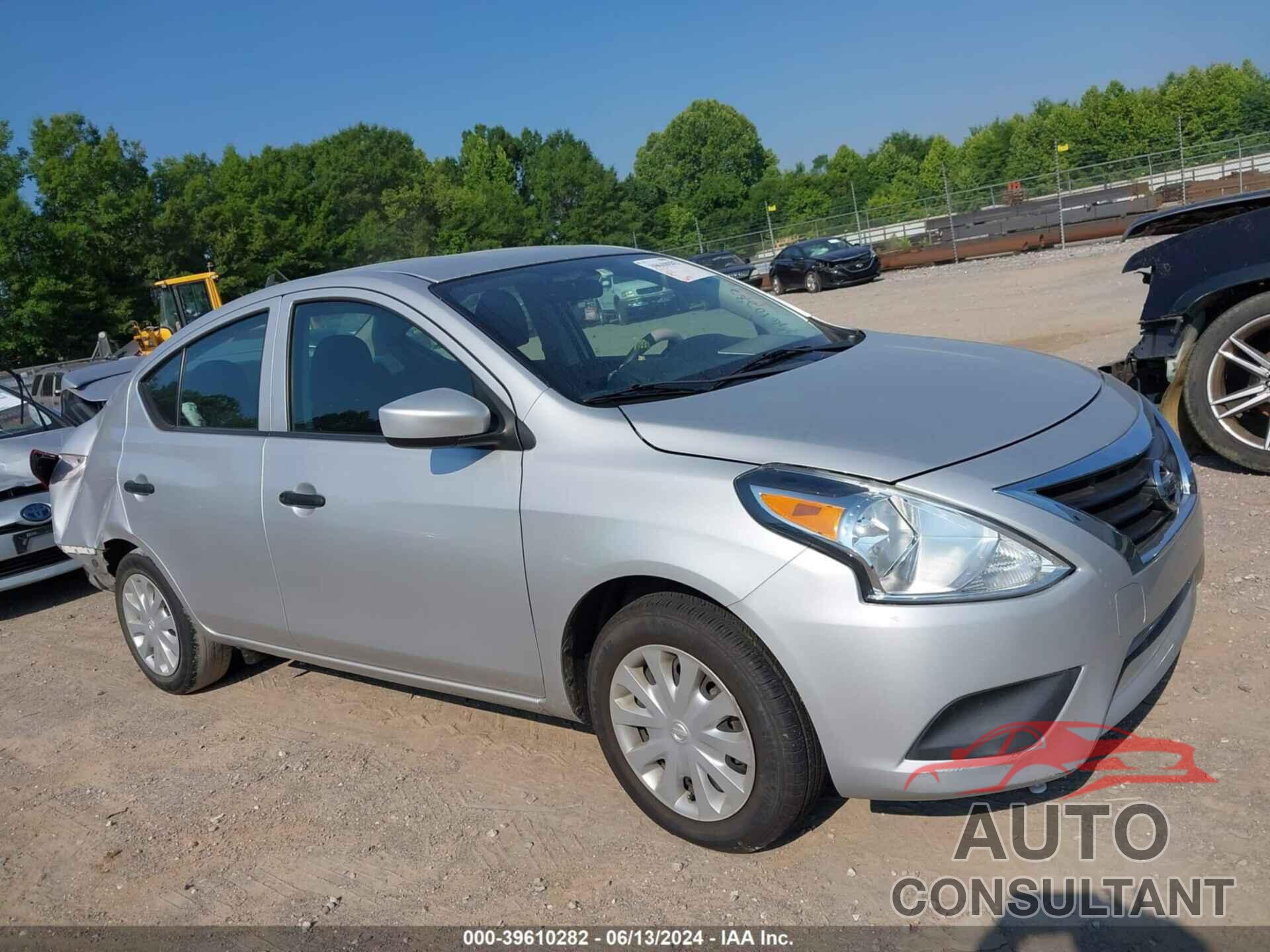 NISSAN VERSA 2019 - 3N1CN7AP4KL821923