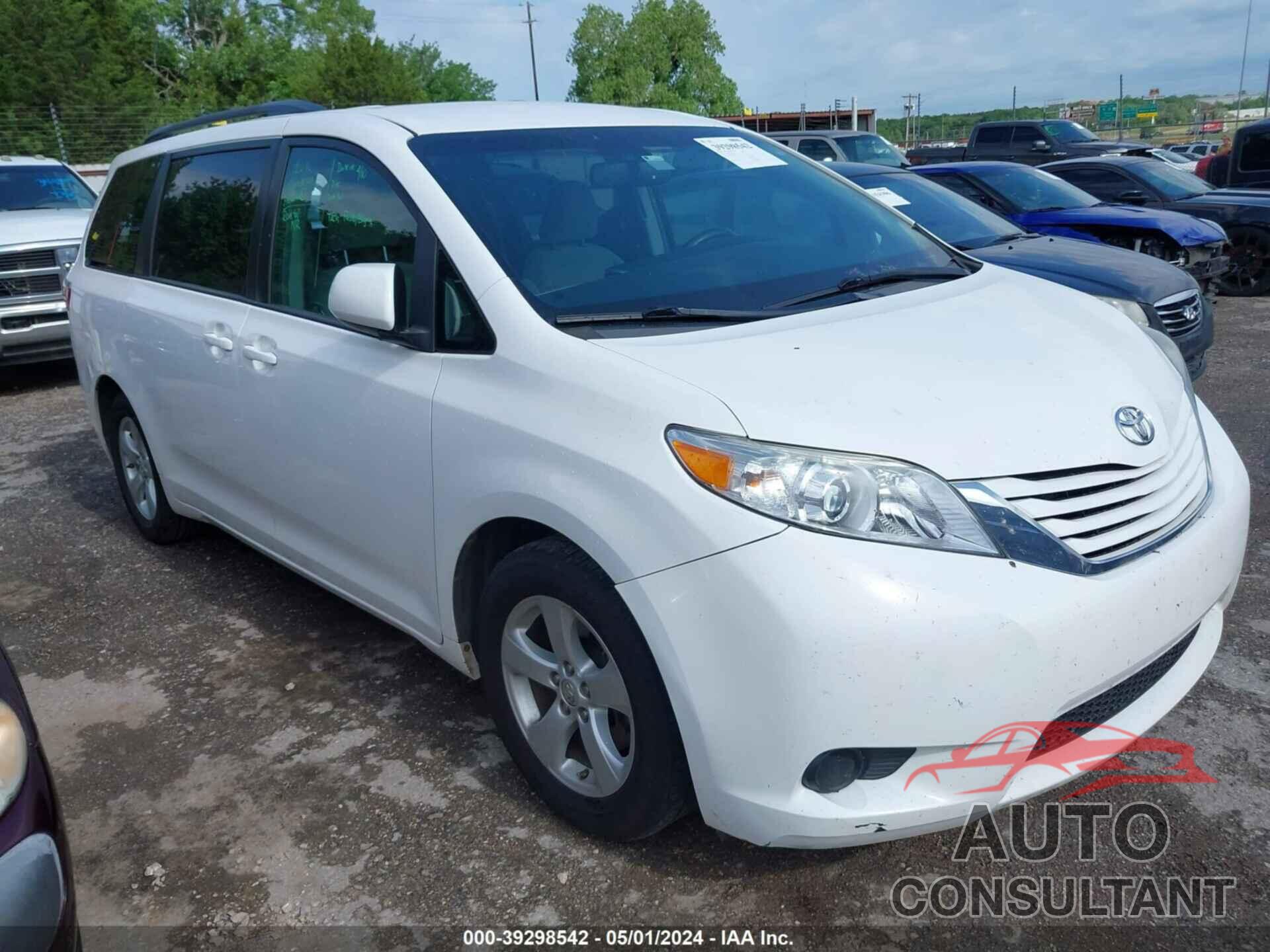 TOYOTA SIENNA 2017 - 5TDKZ3DC3HS859127