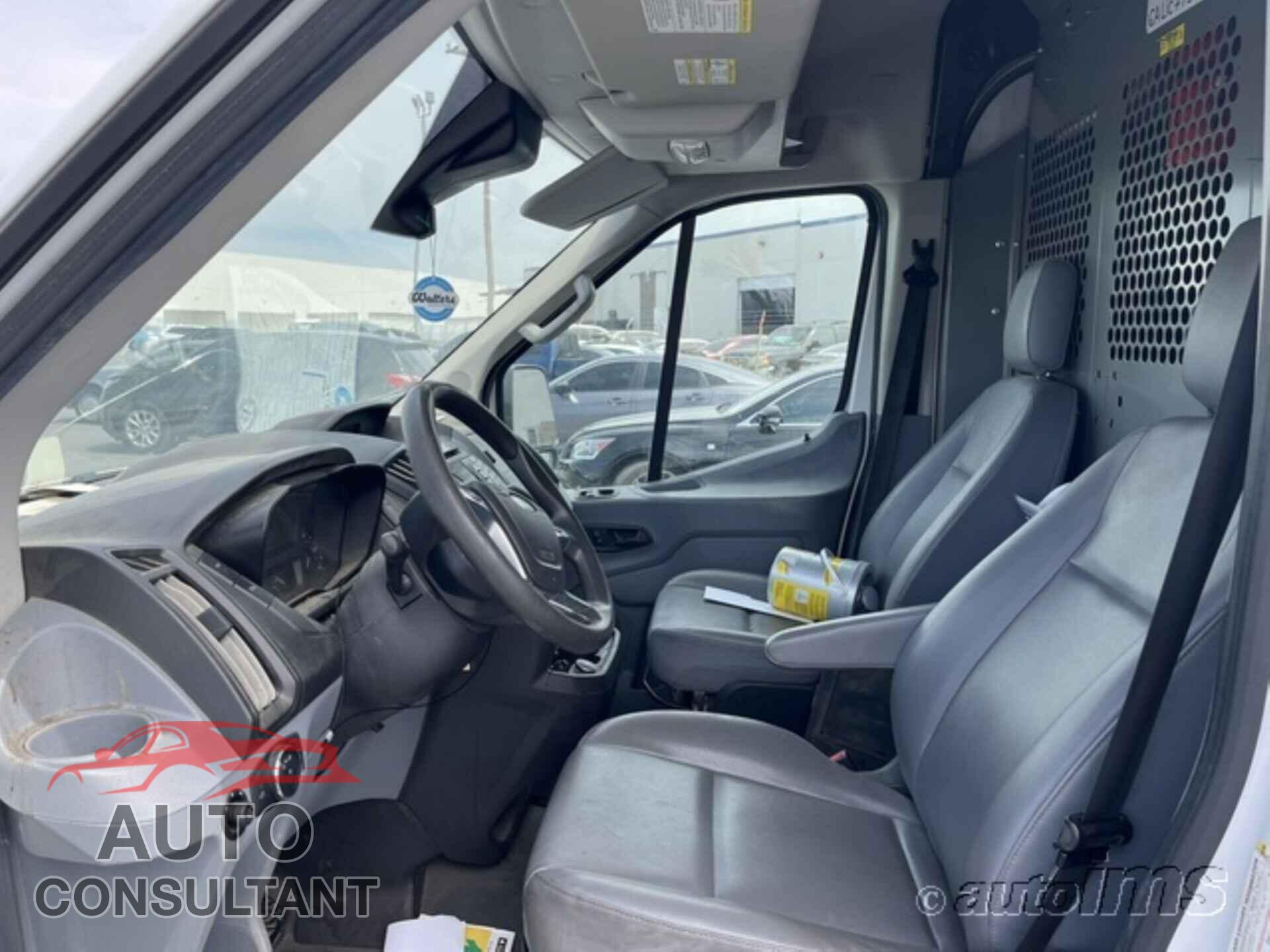 FORD TRANSIT 2018 - 1FTYR2CM7JKB01903