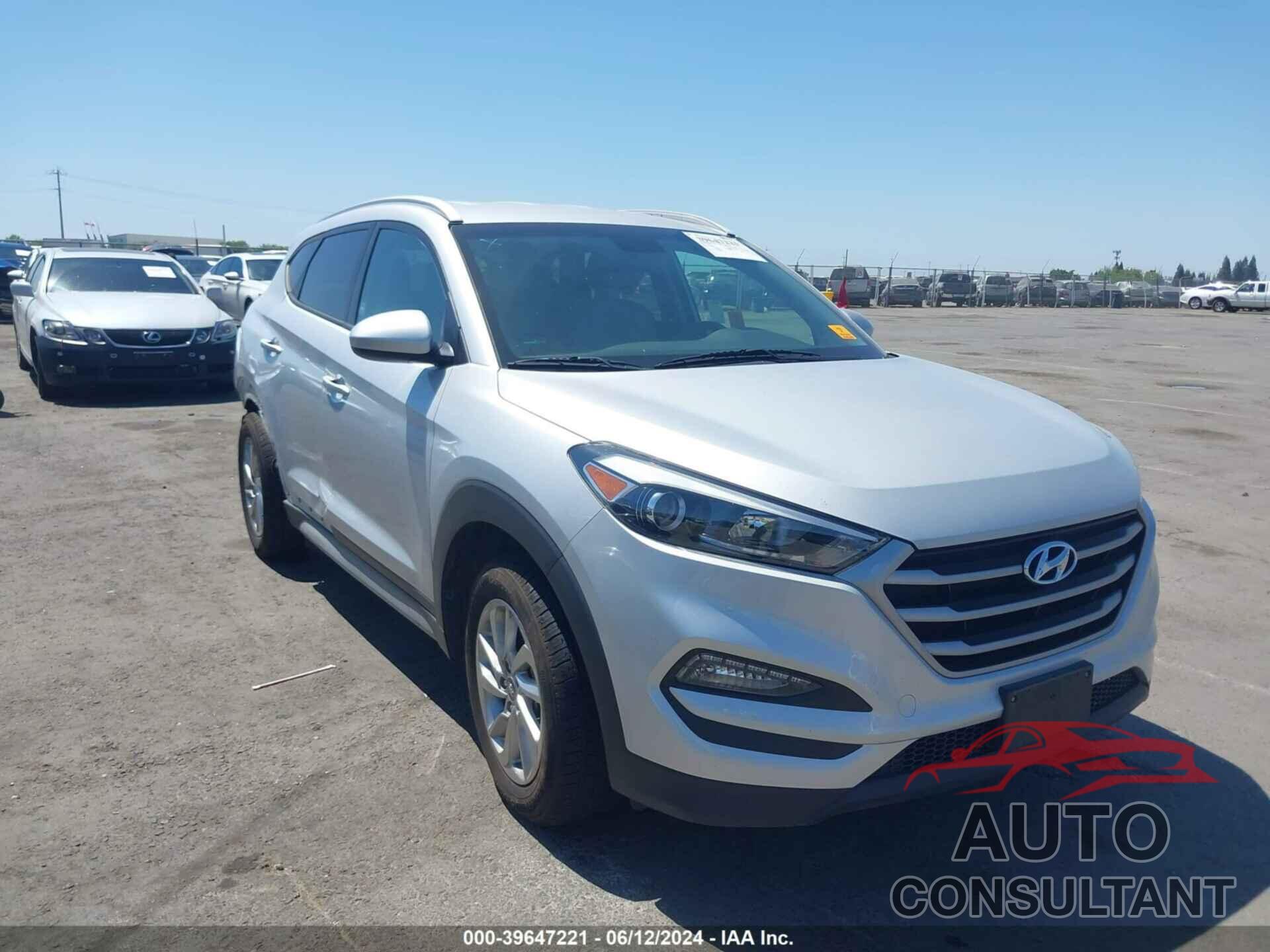 HYUNDAI TUCSON 2018 - KM8J3CA42JU767787