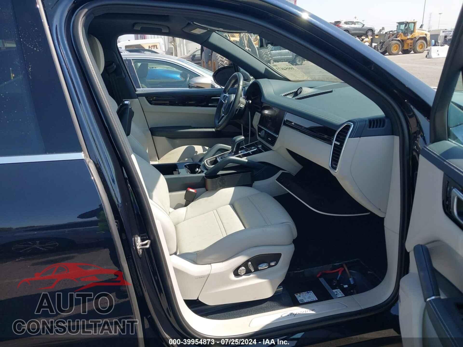 PORSCHE CAYENNE 2021 - WP1AA2AY8MDA08751