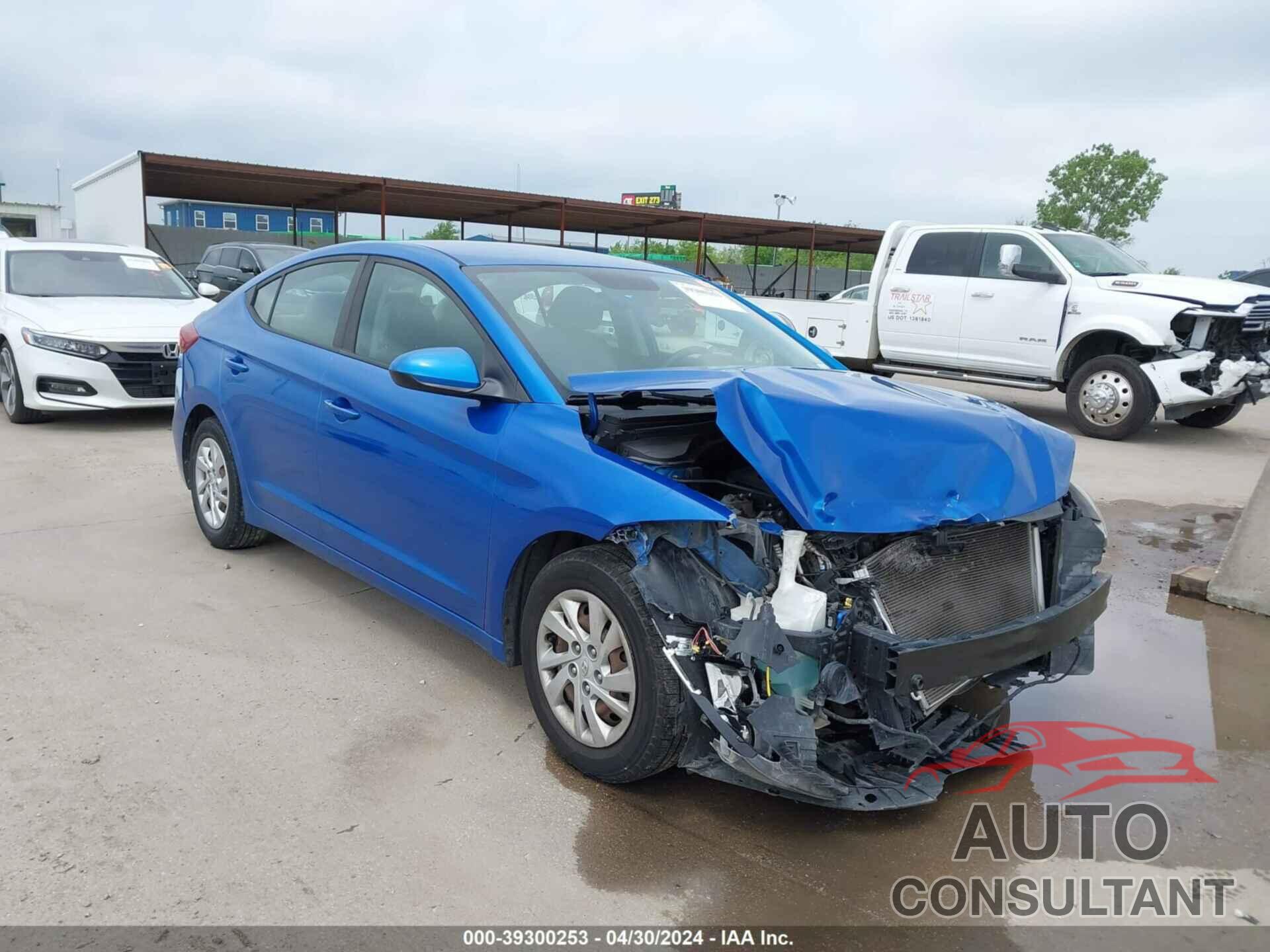 HYUNDAI ELANTRA 2017 - KMHD74LFXHU084784