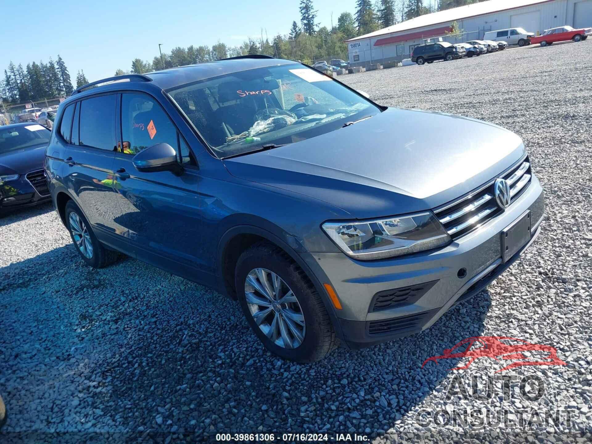 VOLKSWAGEN TIGUAN 2018 - 3VV0B7AX0JM116426