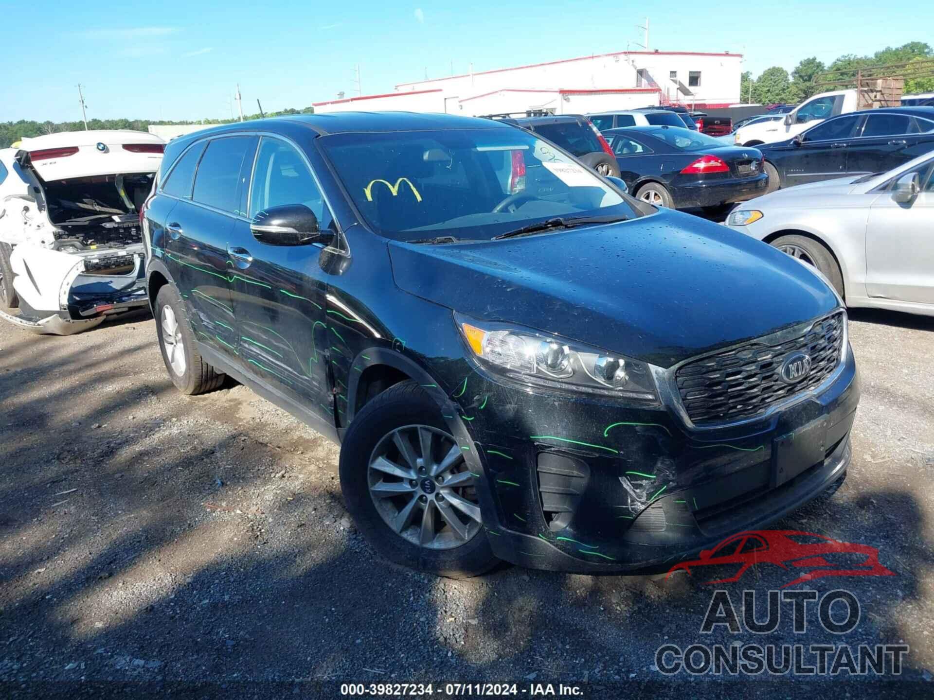 KIA SORENTO 2019 - 5XYPG4A35KG582412