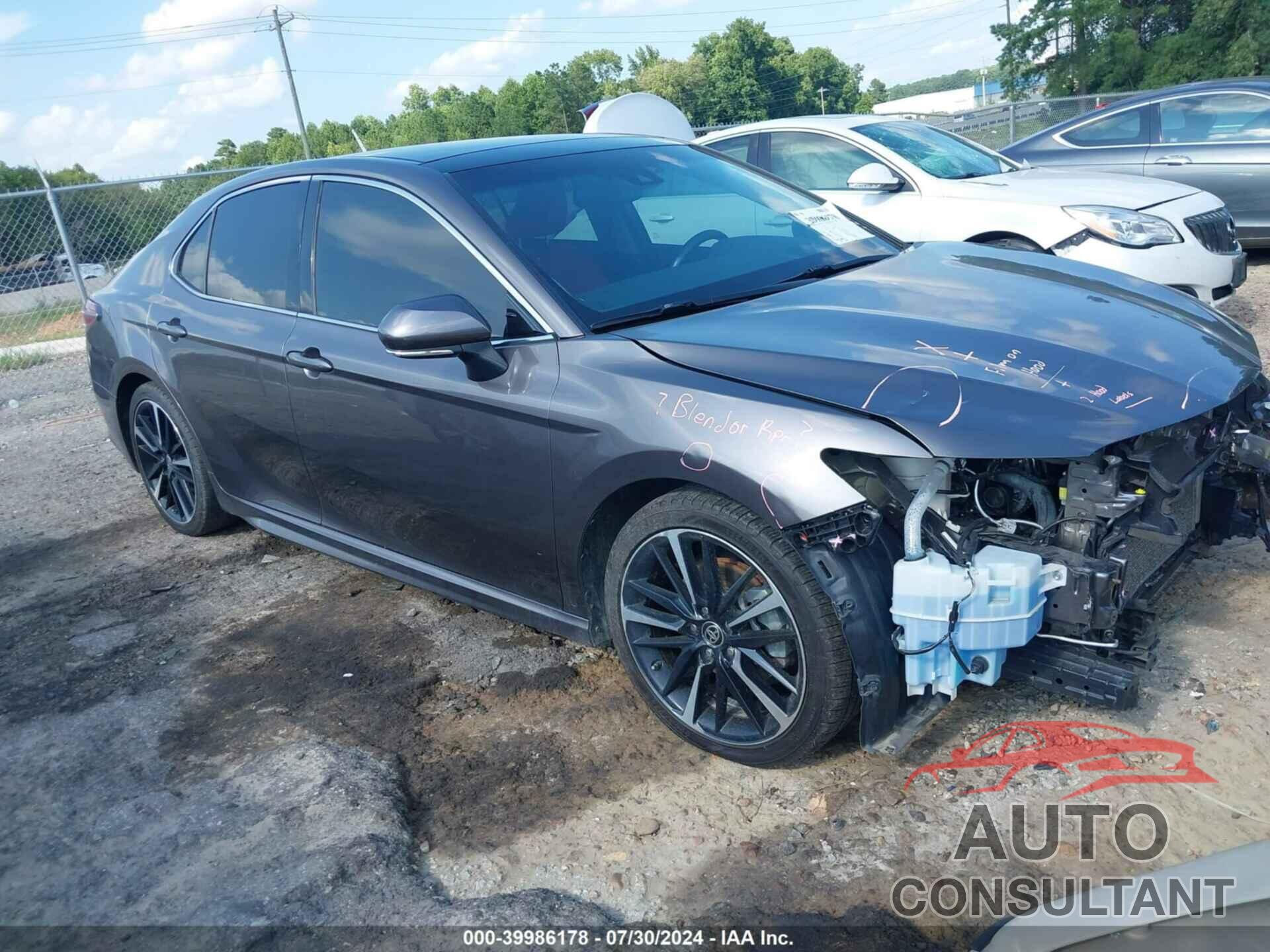 TOYOTA CAMRY 2020 - 4T1KZ1AK8LU041263