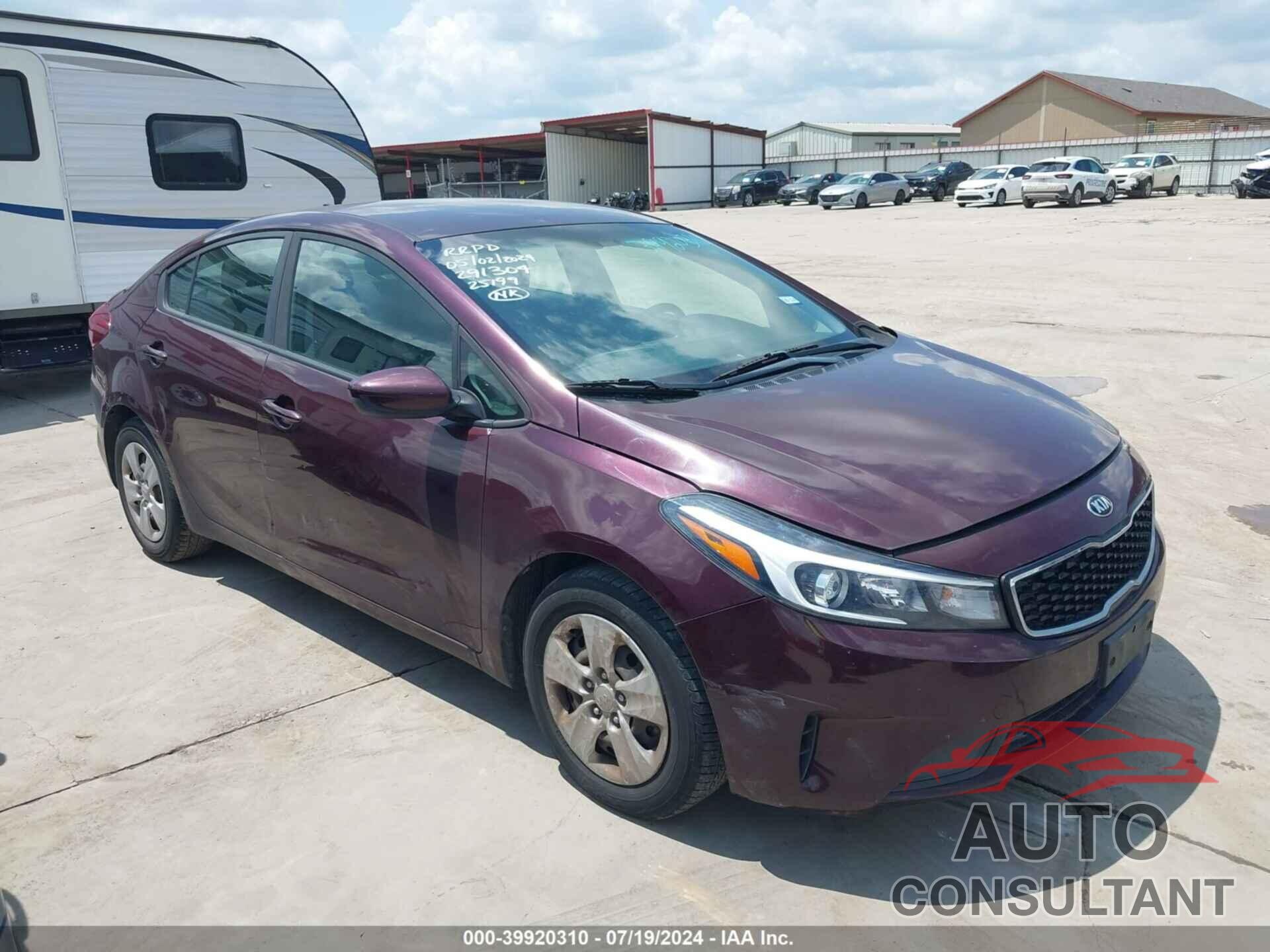 KIA FORTE 2018 - 3KPFK4A77JE260136