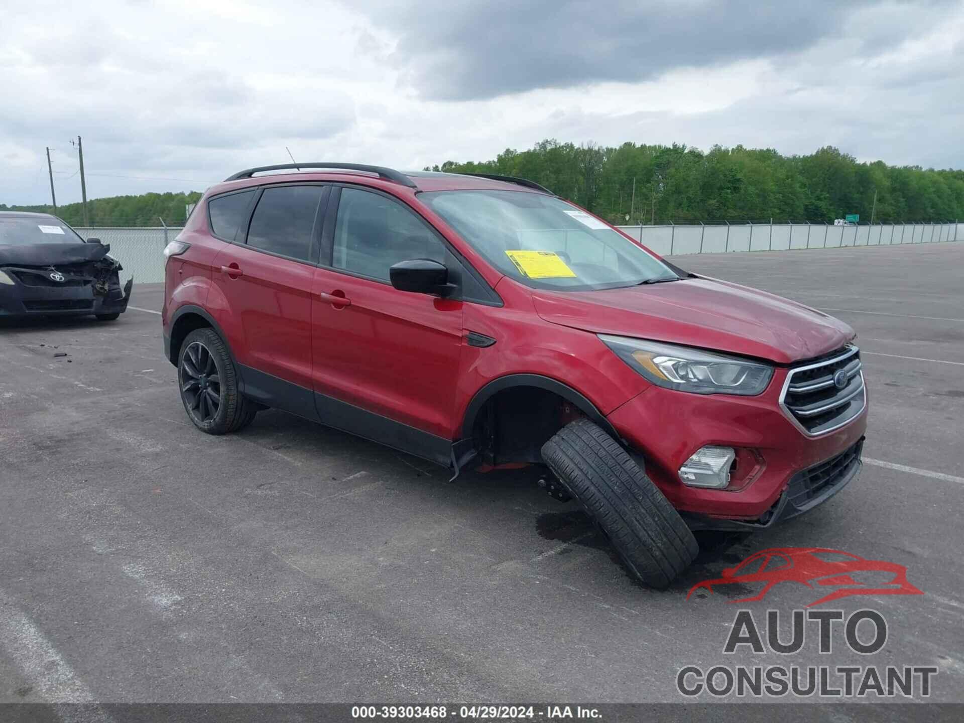 FORD ESCAPE 2017 - 1FMCU0GD6HUB40354