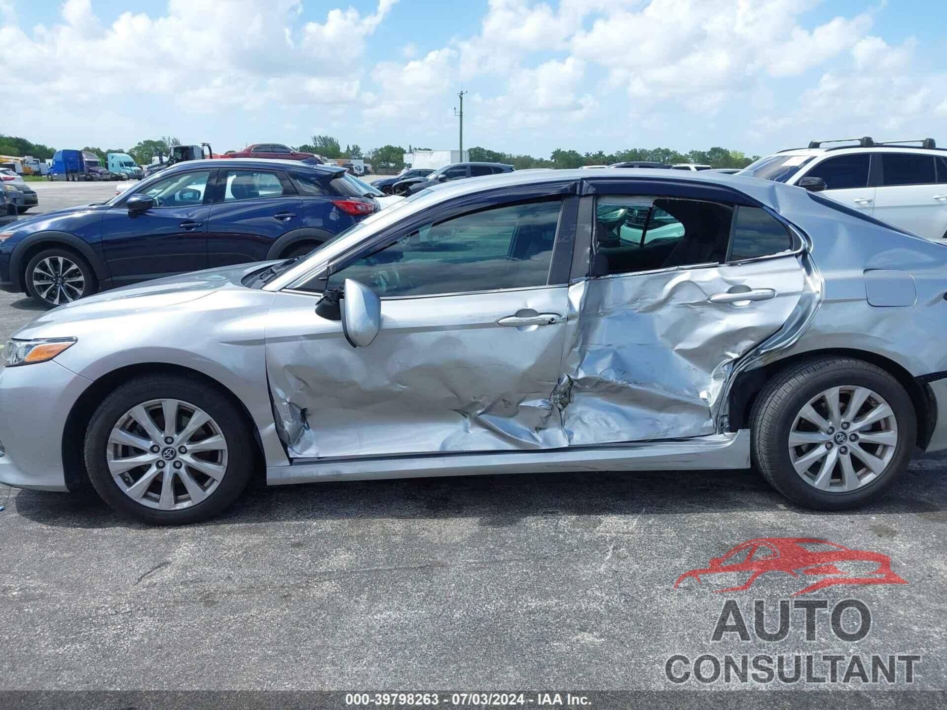 TOYOTA CAMRY 2019 - 4T1B11HK4KU752681