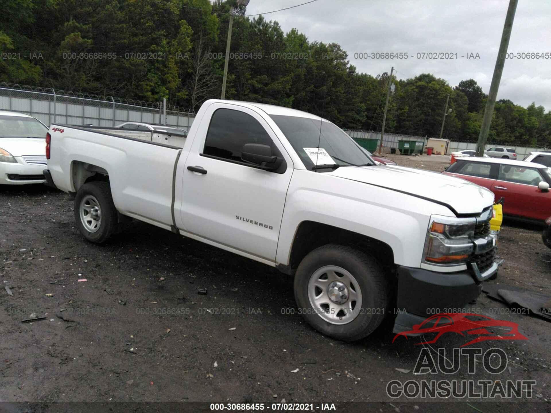CHEVROLET SILVERADO 1500 2018 - 1GCNKNEC3JZ262110