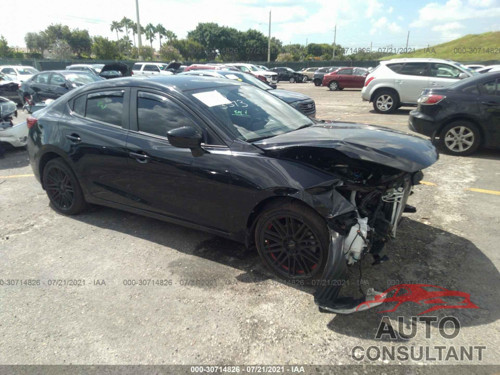 MAZDA MAZDA3 4-DOOR 2018 - 3MZBN1U76JM173573