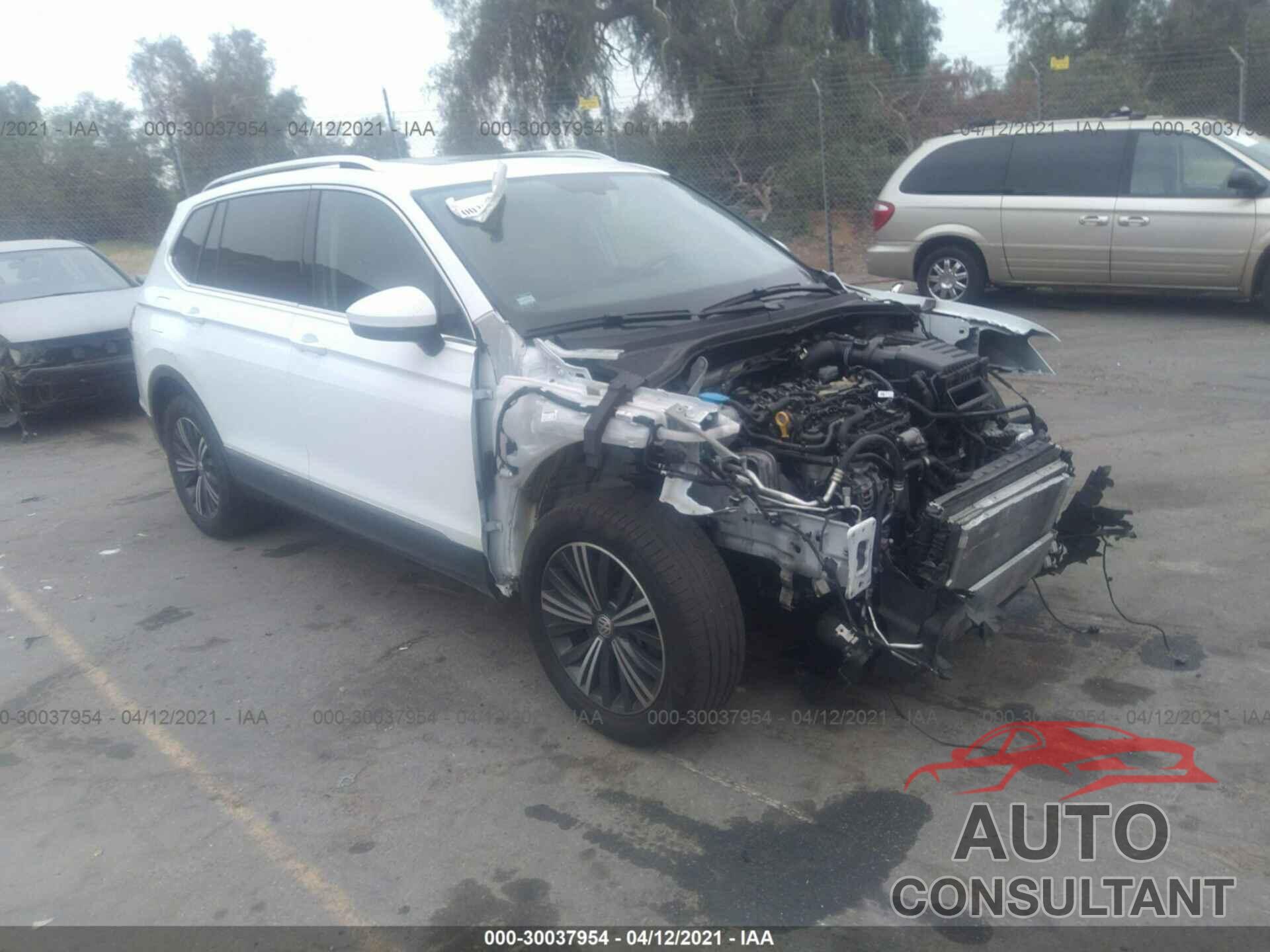 VOLKSWAGEN TIGUAN 2018 - 3VV3B7AX3JM005852