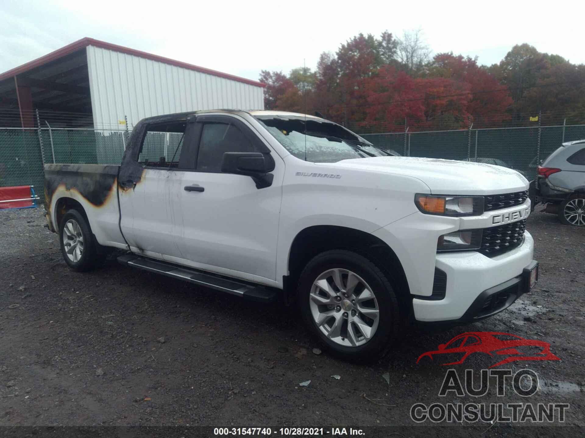 CHEVROLET SILVERADO 1500 2019 - 1GCUYBEF5KZ330489