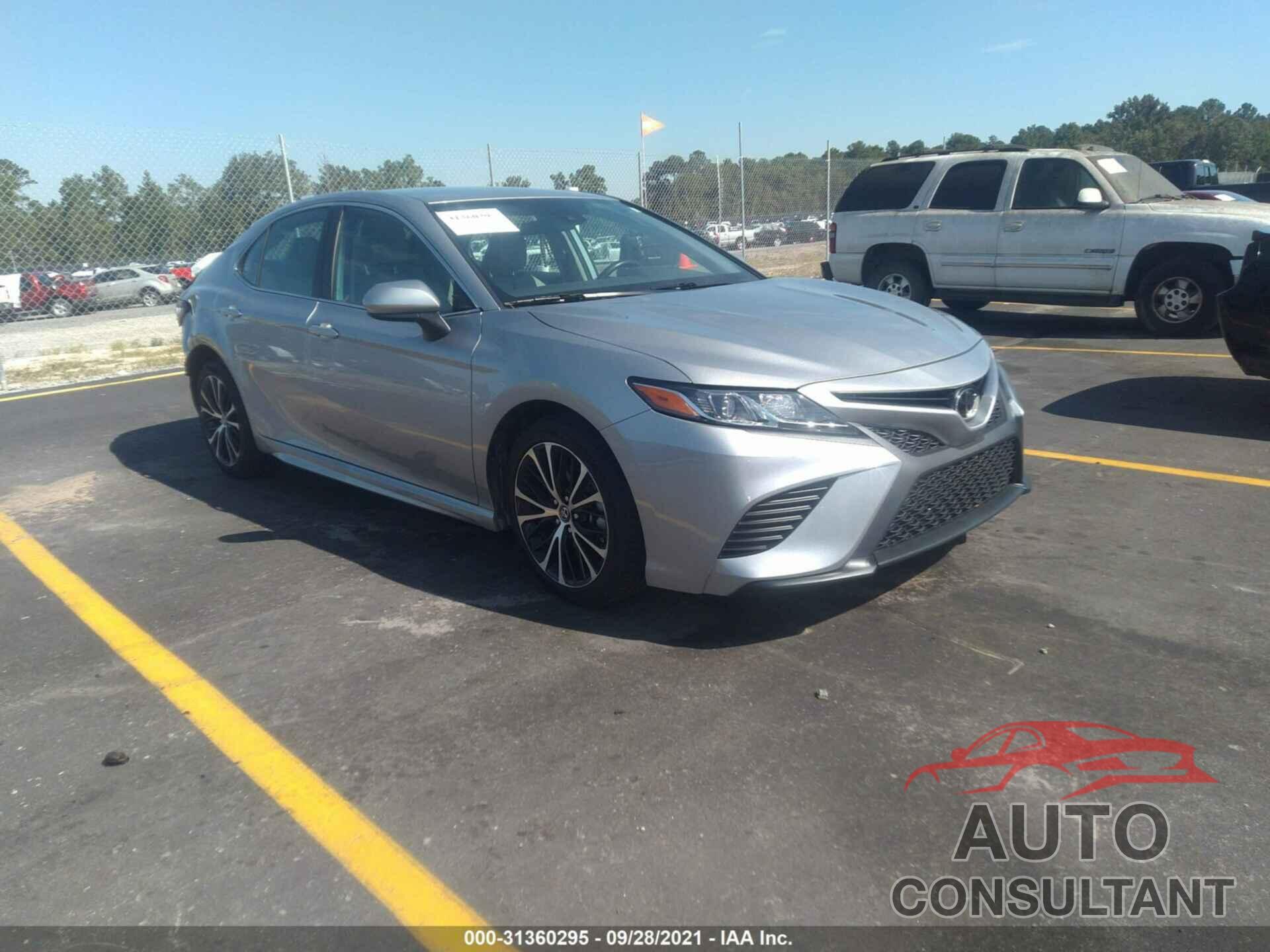 TOYOTA CAMRY 2019 - 4T1B11HK2KU217560