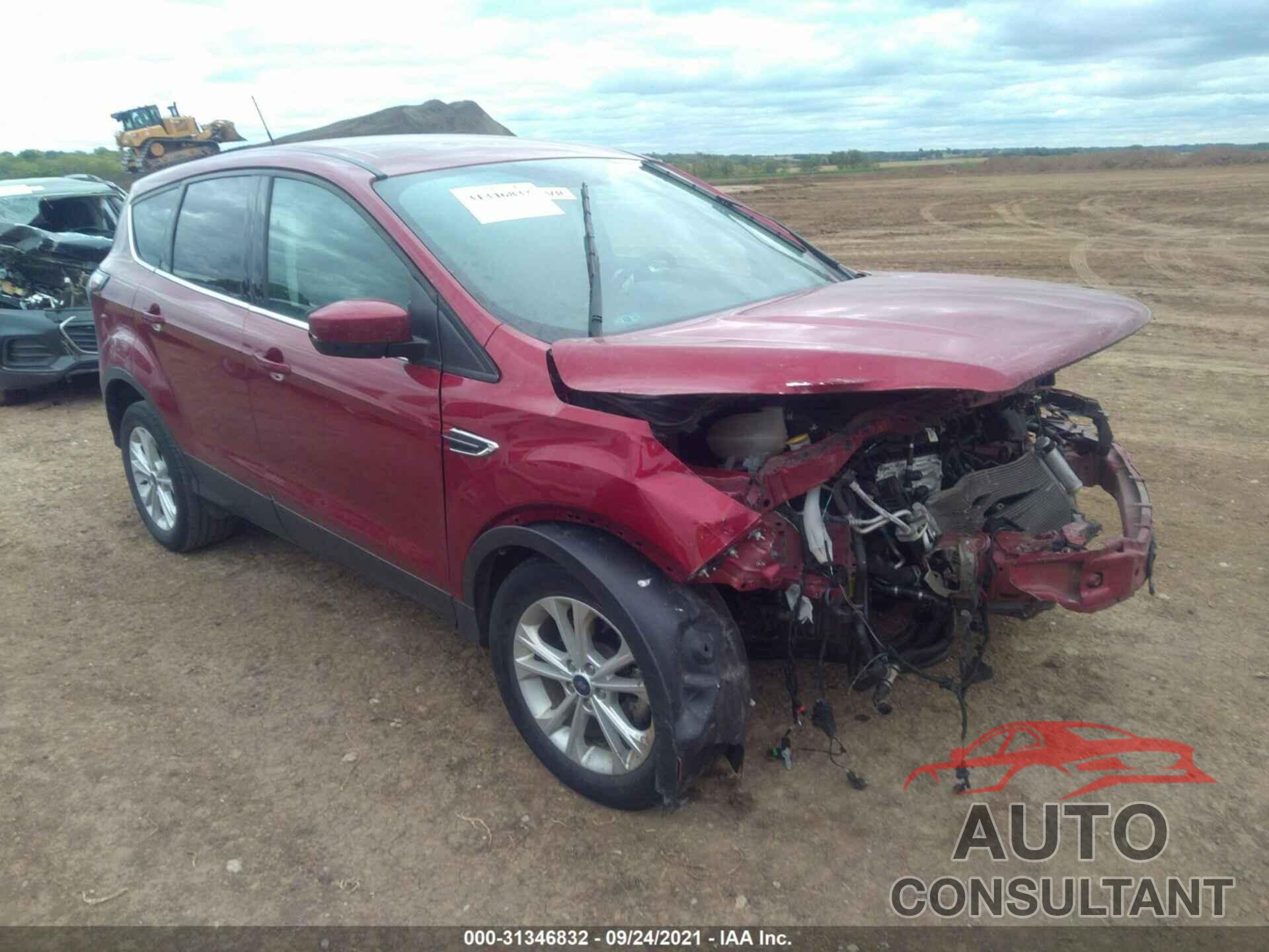 FORD ESCAPE 2017 - 1FMCU0GD6HUD93478