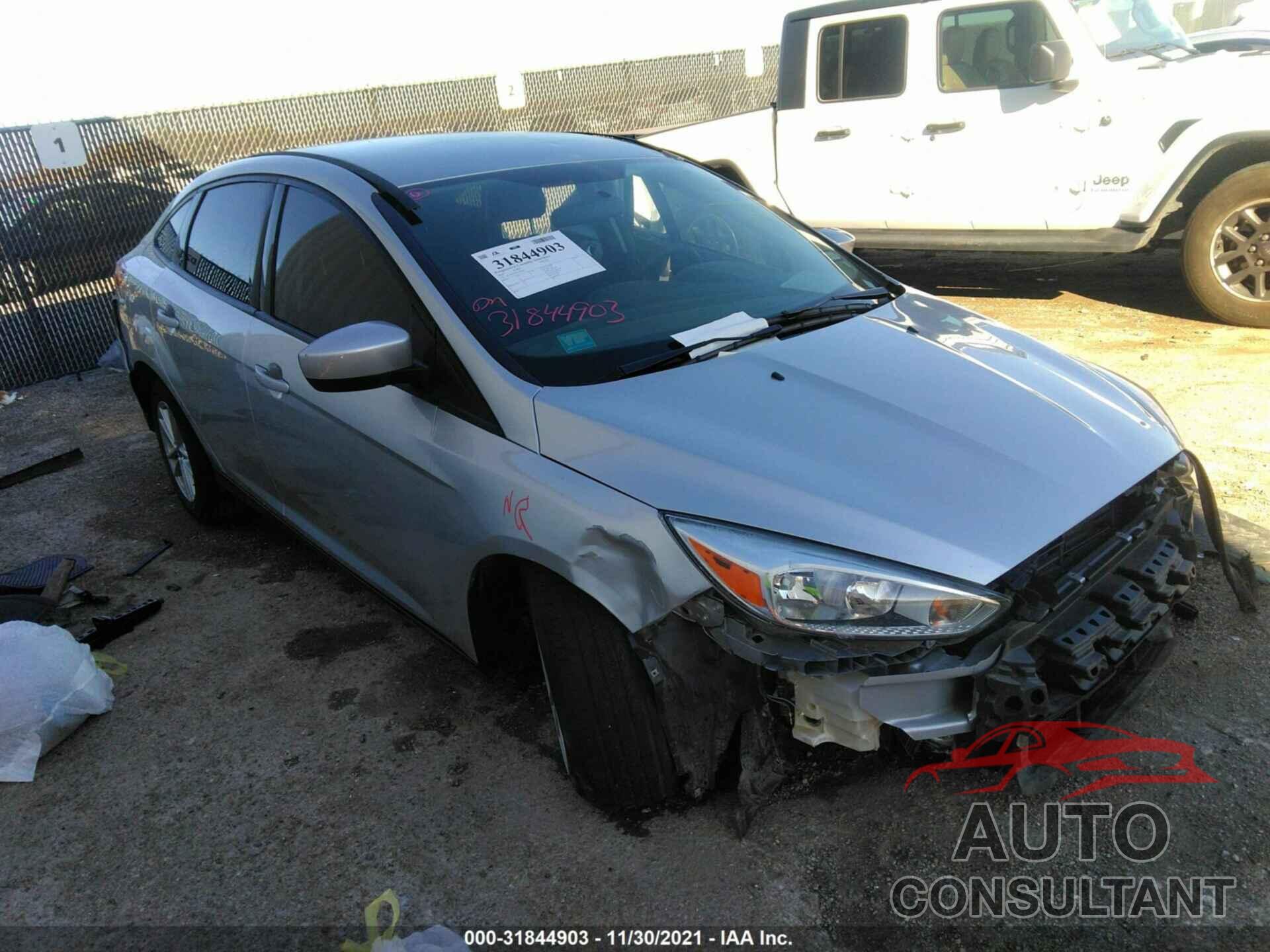 FORD FOCUS 2018 - 1FADP3F29JL321810